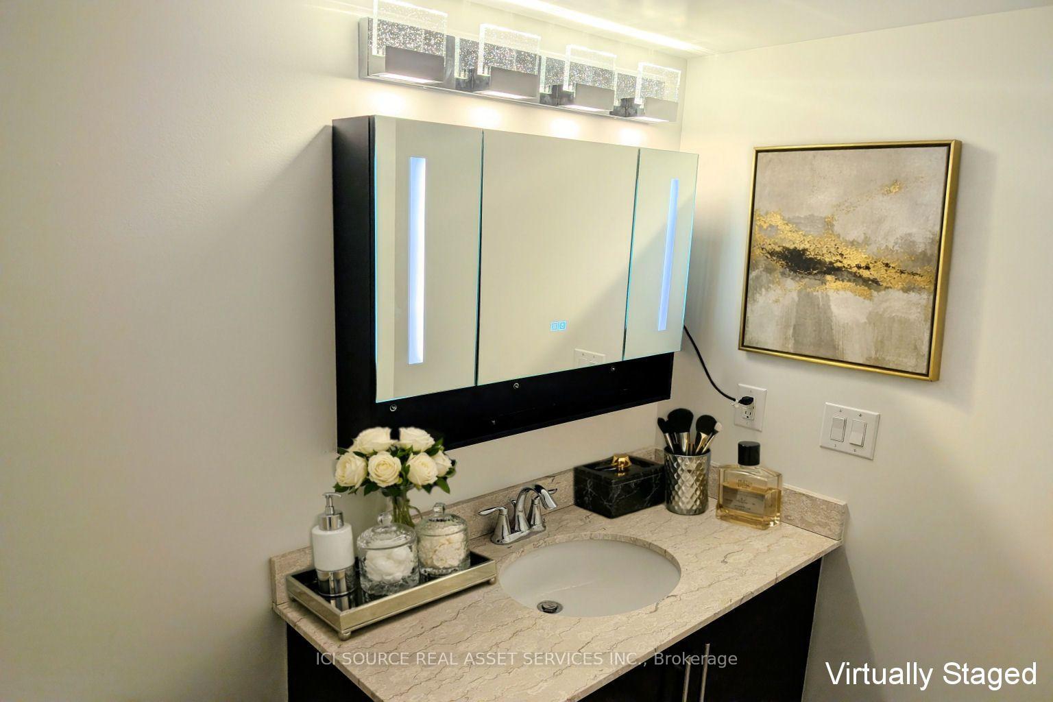 Photo 11 of Unit 202, 73 King William Crescent, Richmond Hill, Langstaff — HOMEH