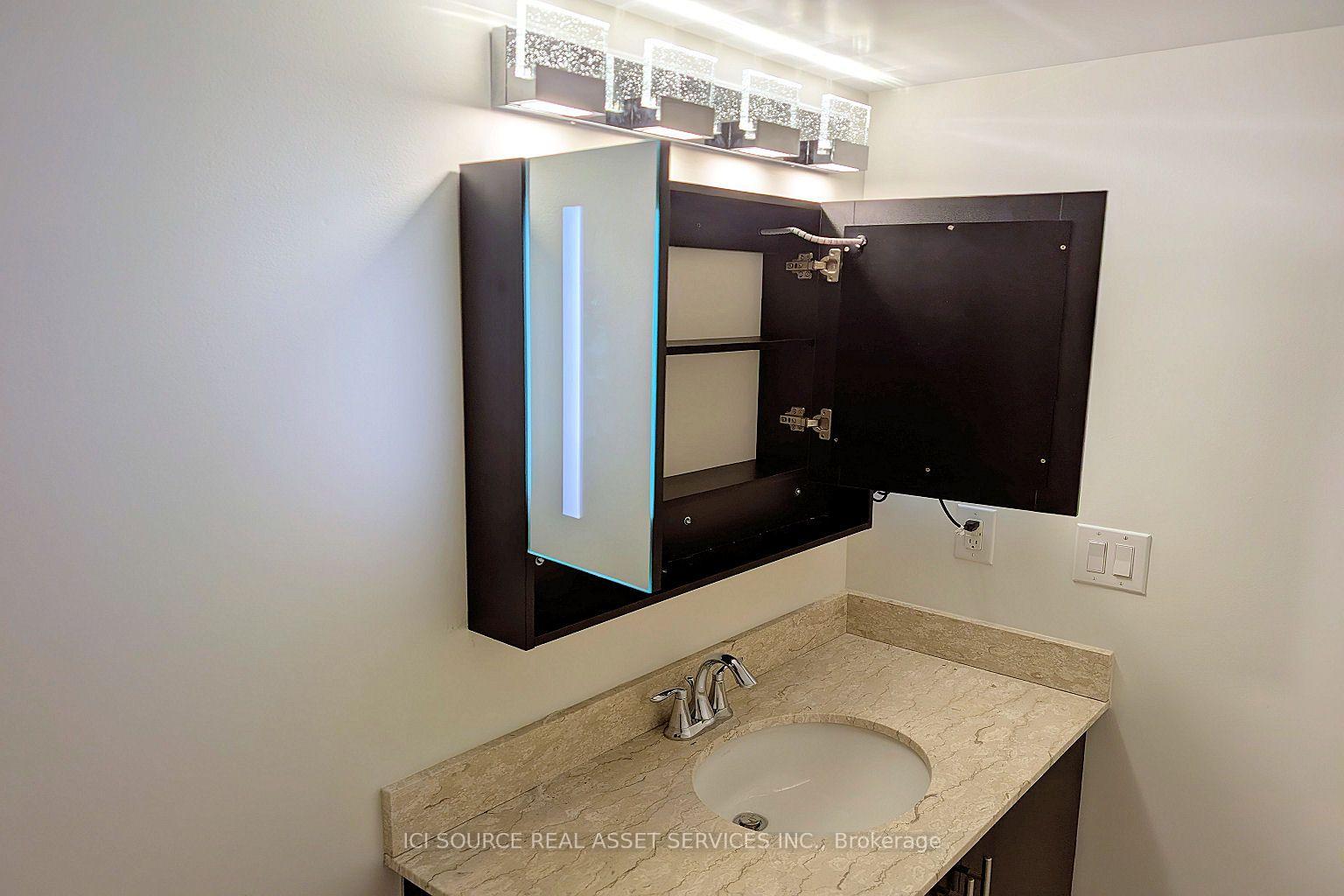 Photo 13 of Unit 202, 73 King William Crescent, Richmond Hill, Langstaff — HOMEH