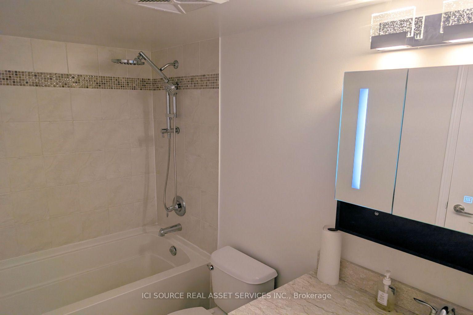 Photo 14 of Unit 202, 73 King William Crescent, Richmond Hill, Langstaff — HOMEH