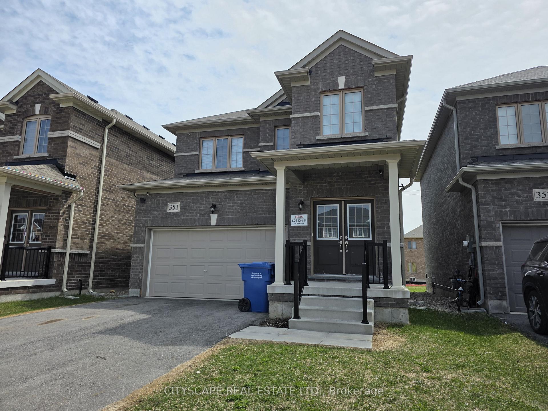 Photo 2 of 351 Ridley Crescent, Southgate — HOMEH