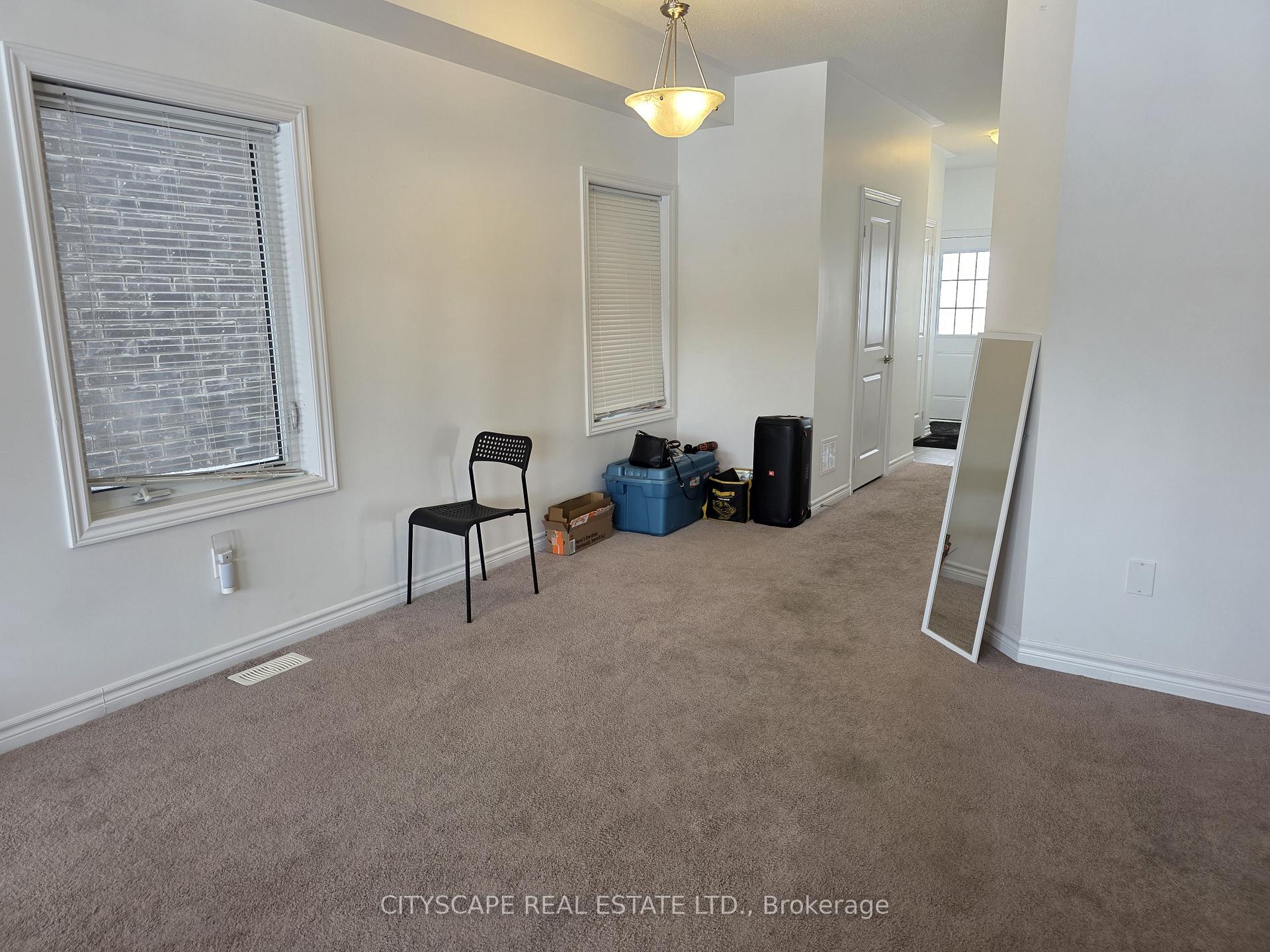 Photo 16 of 351 Ridley Crescent, Southgate — HOMEH