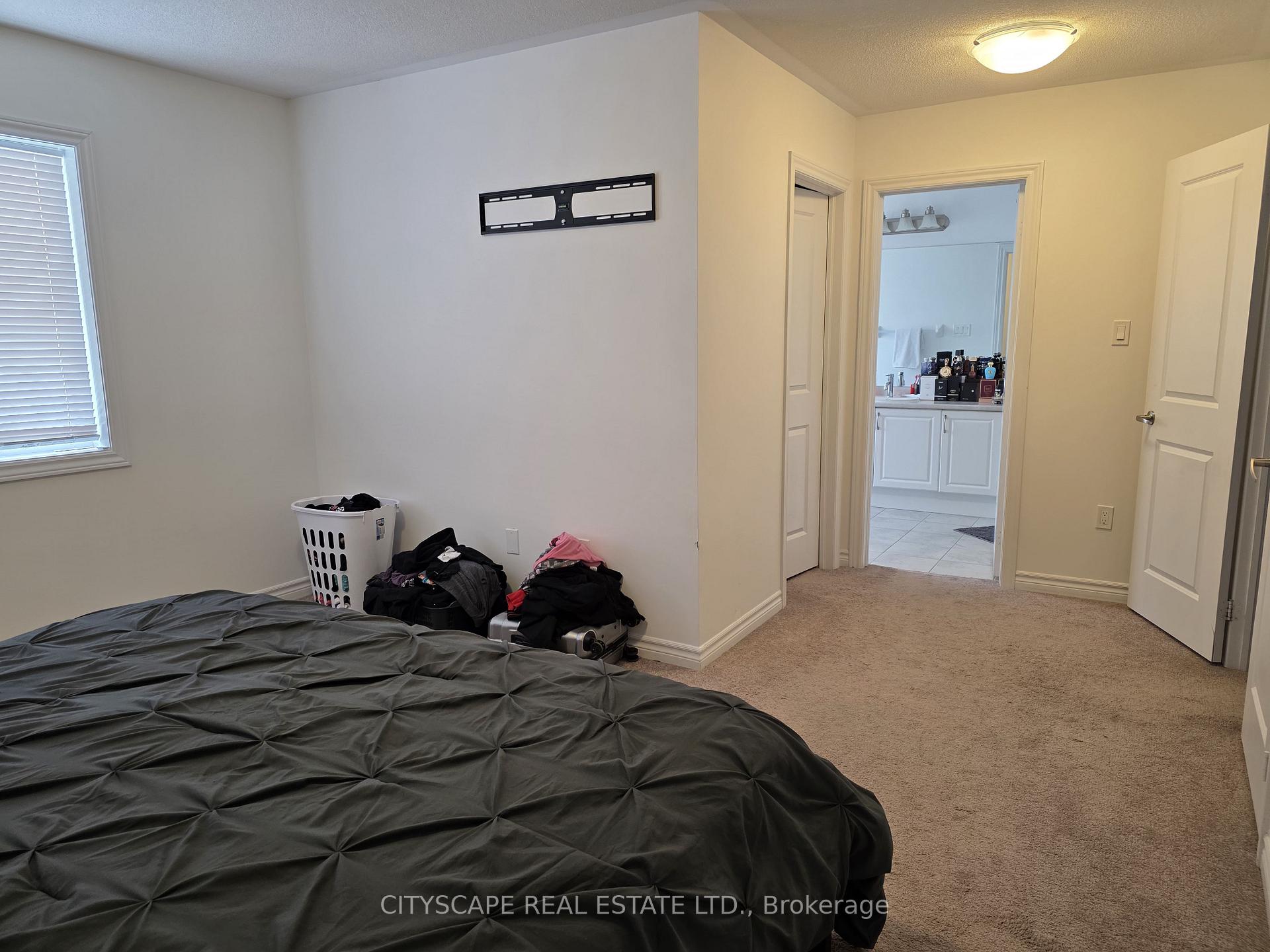 Photo 23 of 351 Ridley Crescent, Southgate — HOMEH