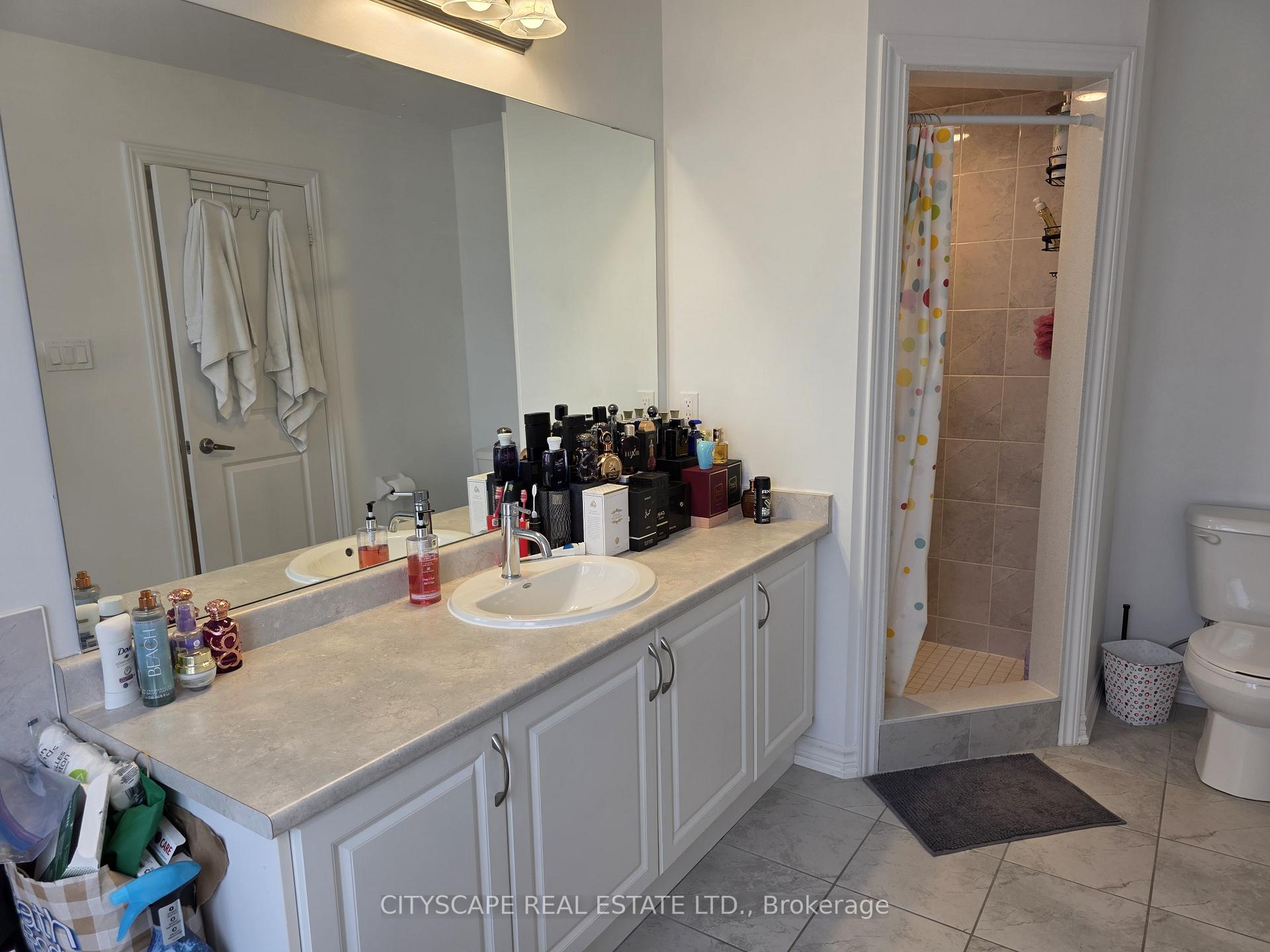 Photo 25 of 351 Ridley Crescent, Southgate — HOMEH