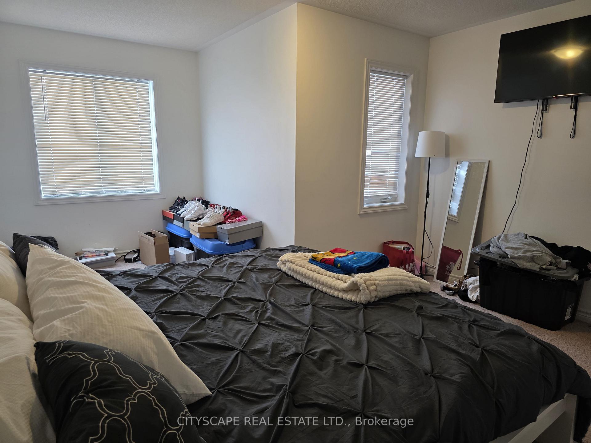 Photo 28 of 351 Ridley Crescent, Southgate — HOMEH