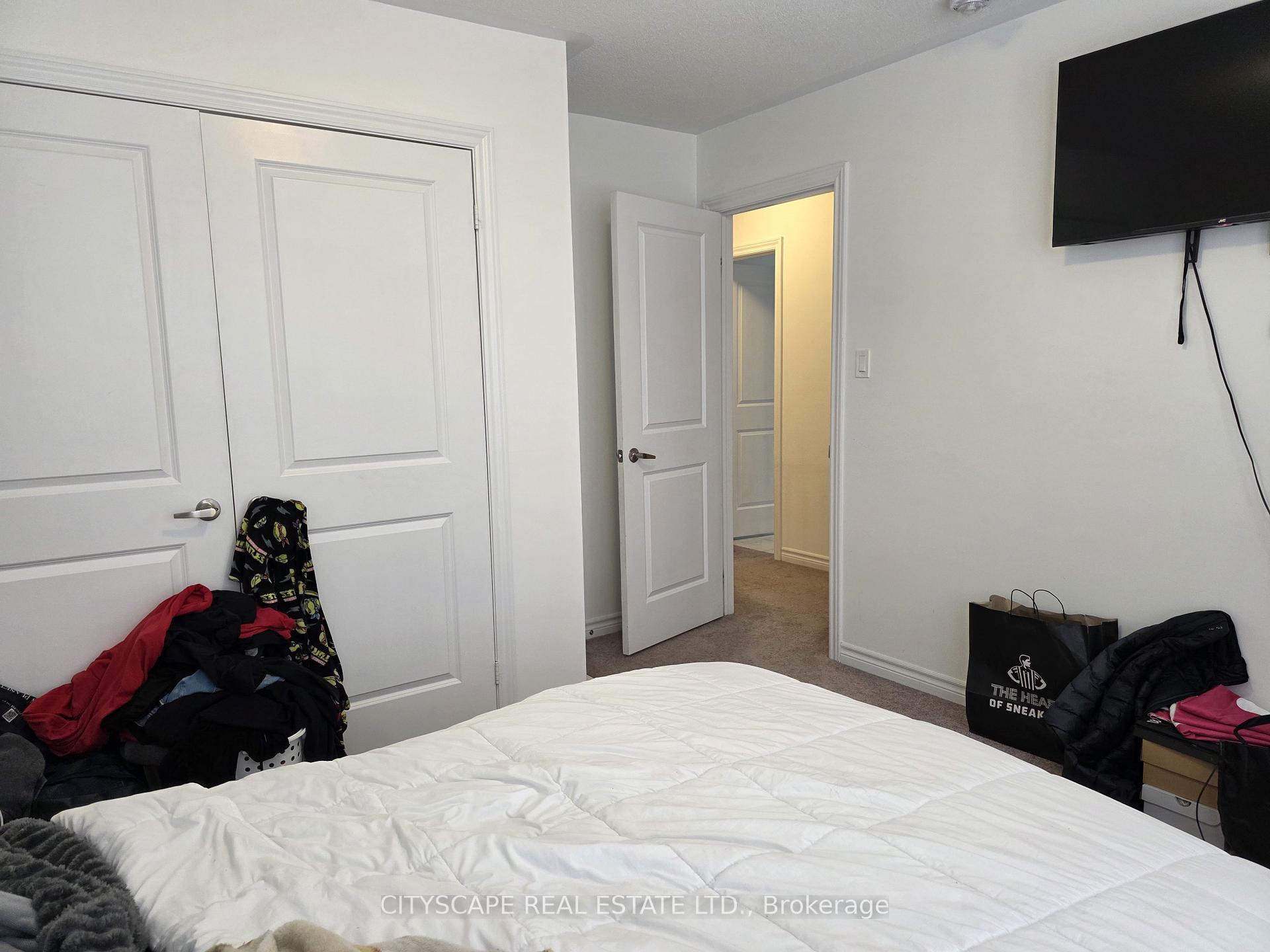 Photo 31 of 351 Ridley Crescent, Southgate — HOMEH