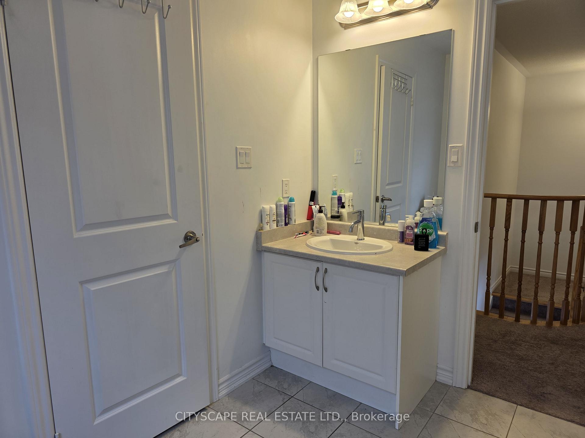 Photo 32 of 351 Ridley Crescent, Southgate — HOMEH