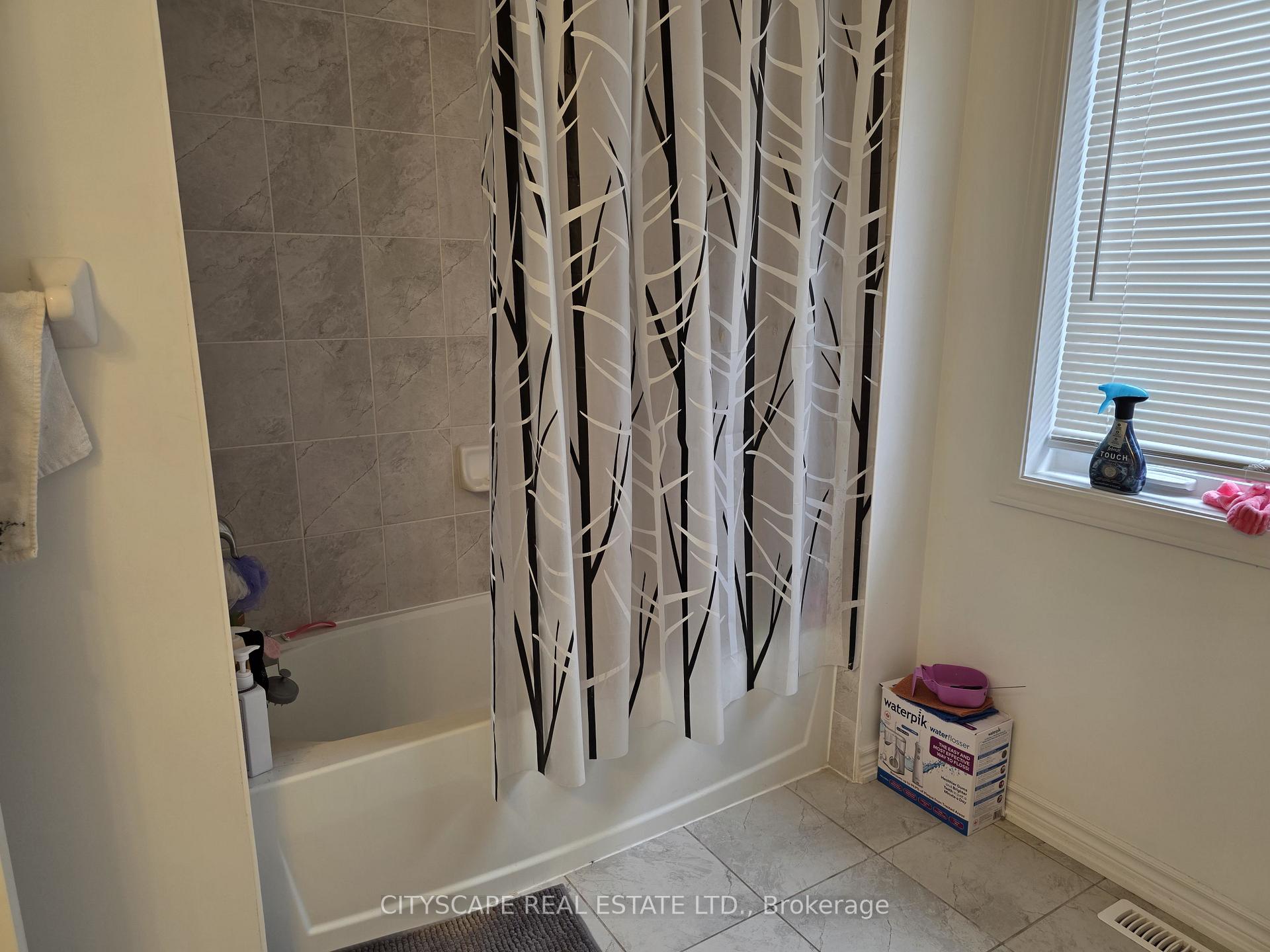 Photo 33 of 351 Ridley Crescent, Southgate — HOMEH