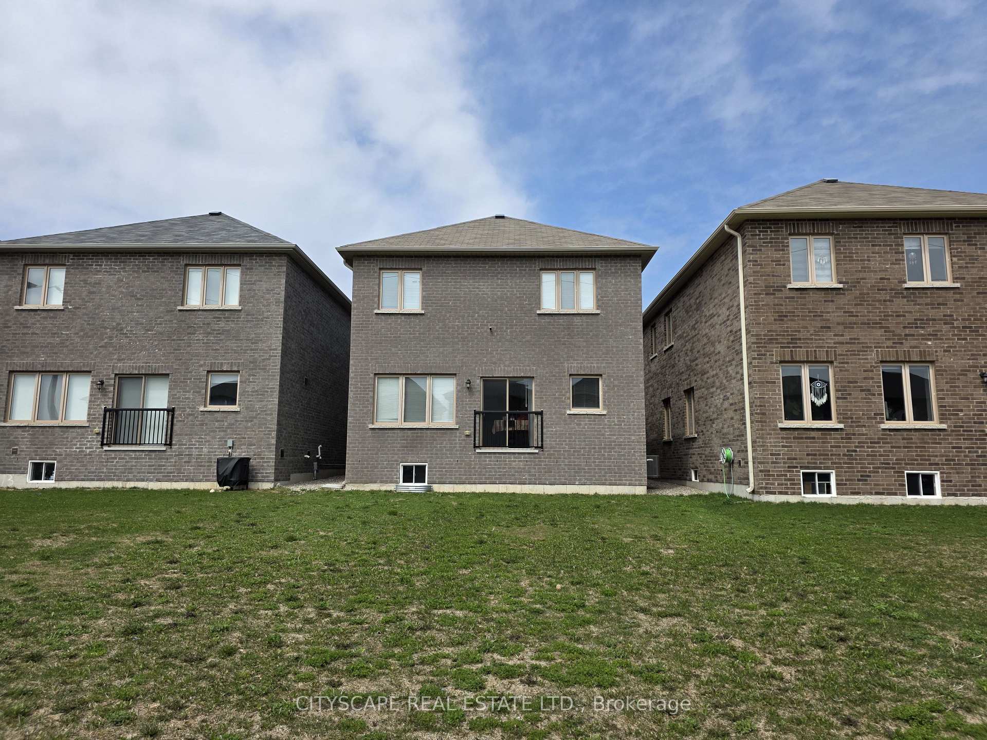 Photo 38 of 351 Ridley Crescent, Southgate — HOMEH