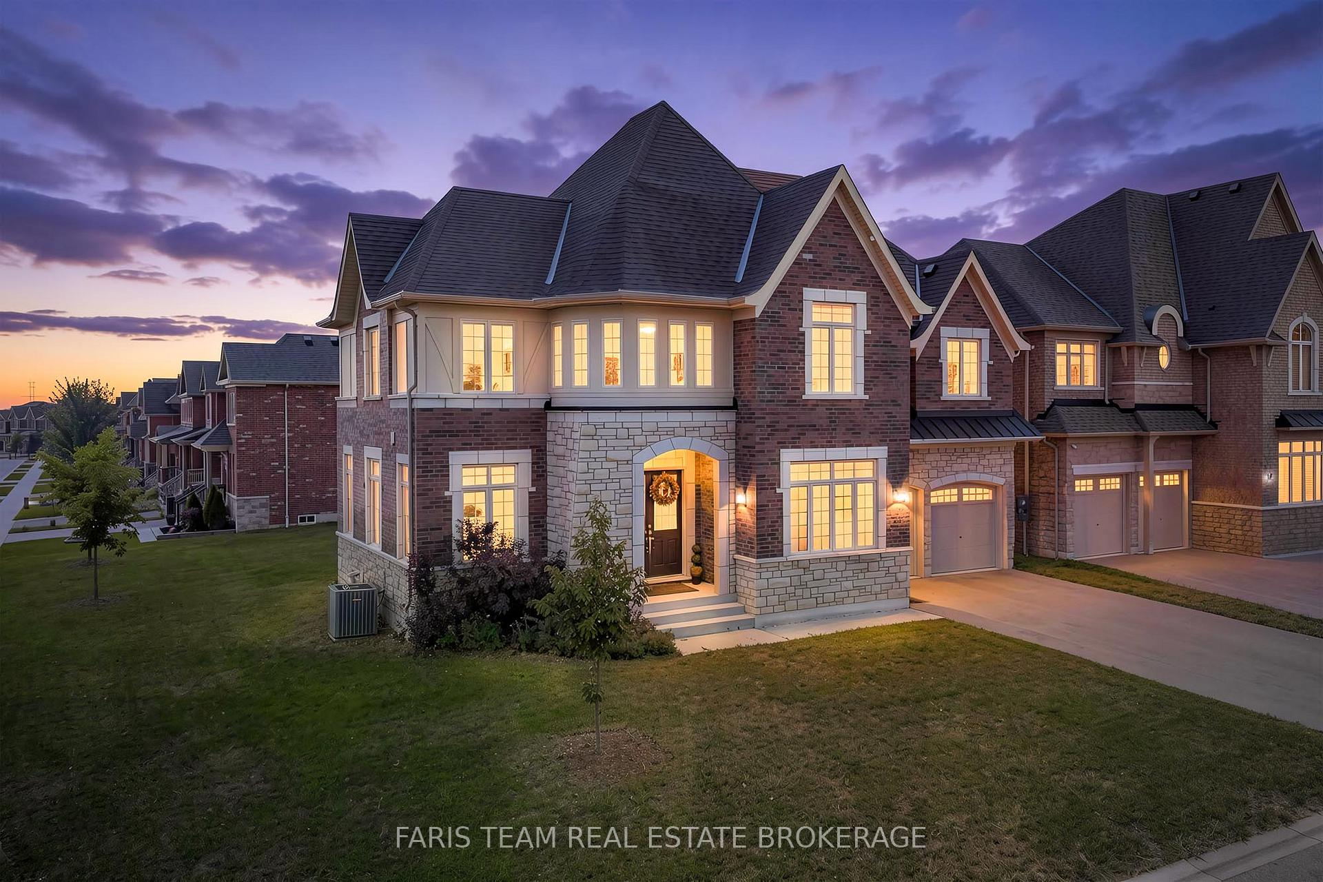 Photo 1 of 12 Thompson Way, Springwater, Centre Vespra — HOMEH