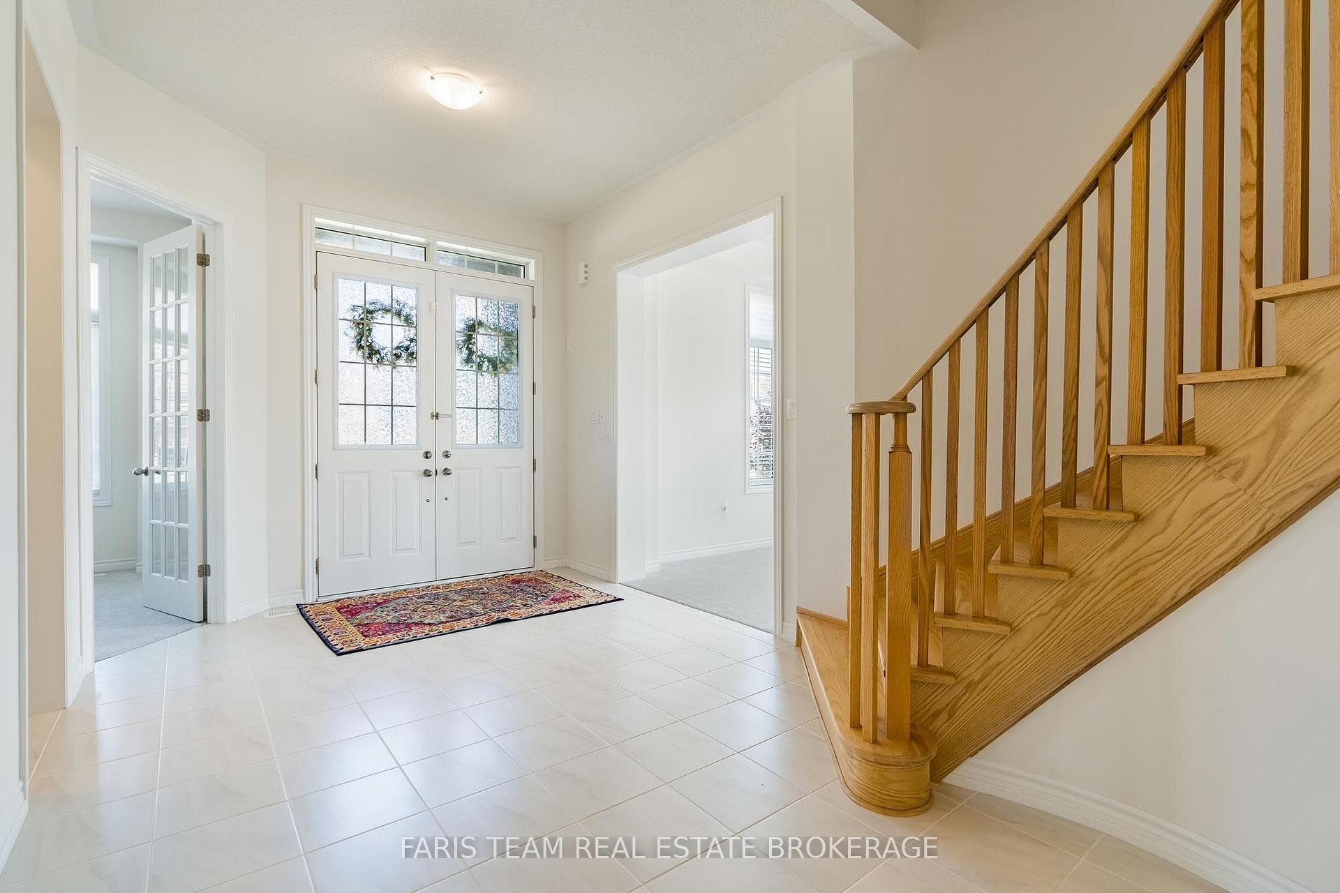 Photo 5 of 12 Thompson Way, Springwater, Centre Vespra — HOMEH