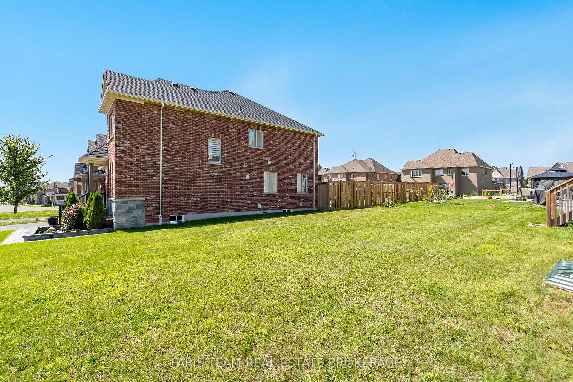 Photo 43 of 12 Thompson Way, Springwater, Centre Vespra — HOMEH