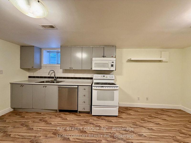 Photo 4 of Unit Lower, 178 Rosemount Avenue, Toronto, Corso Italia-Davenport — HOMEH