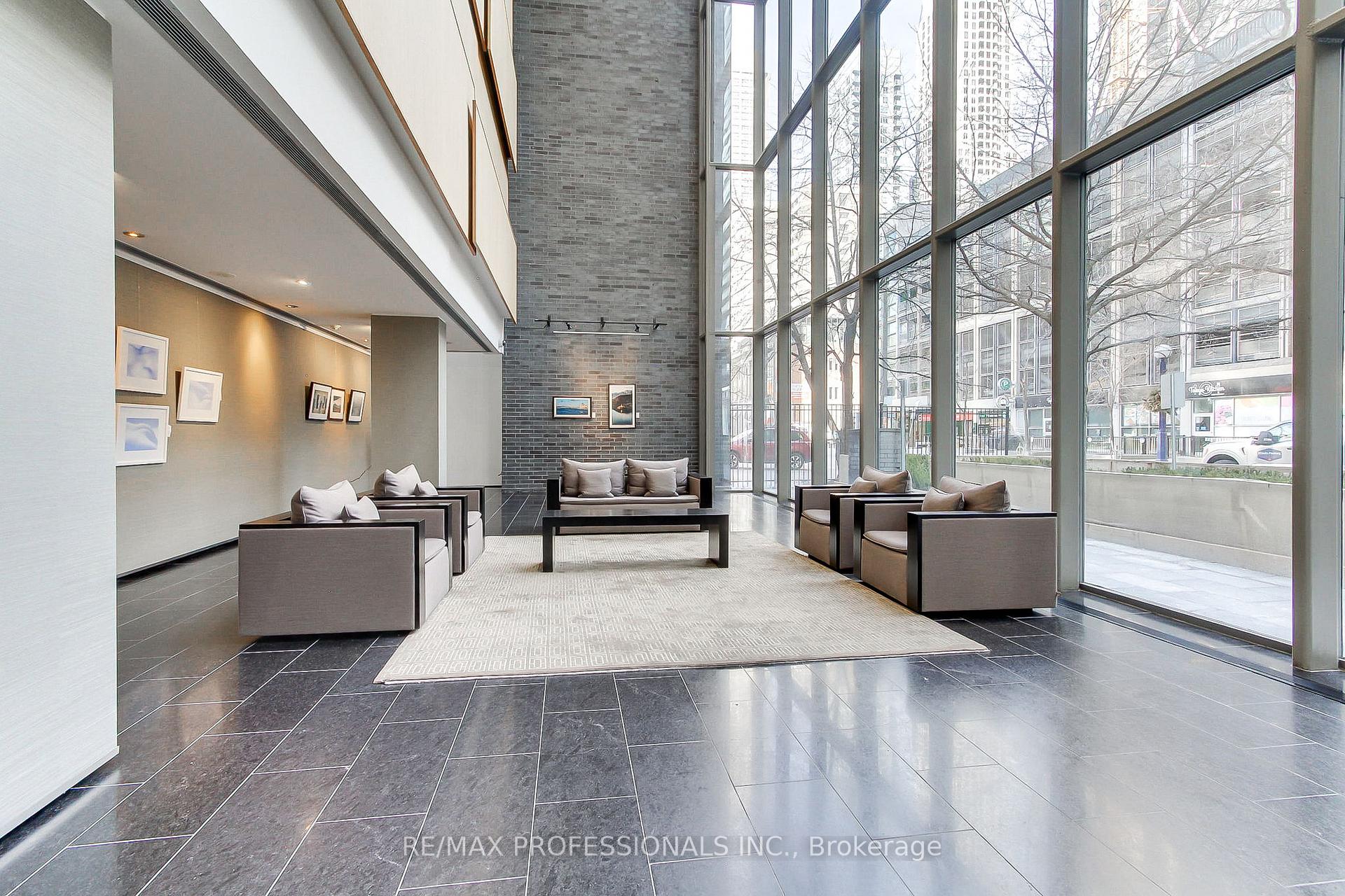 Photo 3 of Unit 710, 33 Charles Street E, Toronto, Church-Yonge Corridor — HOMEH