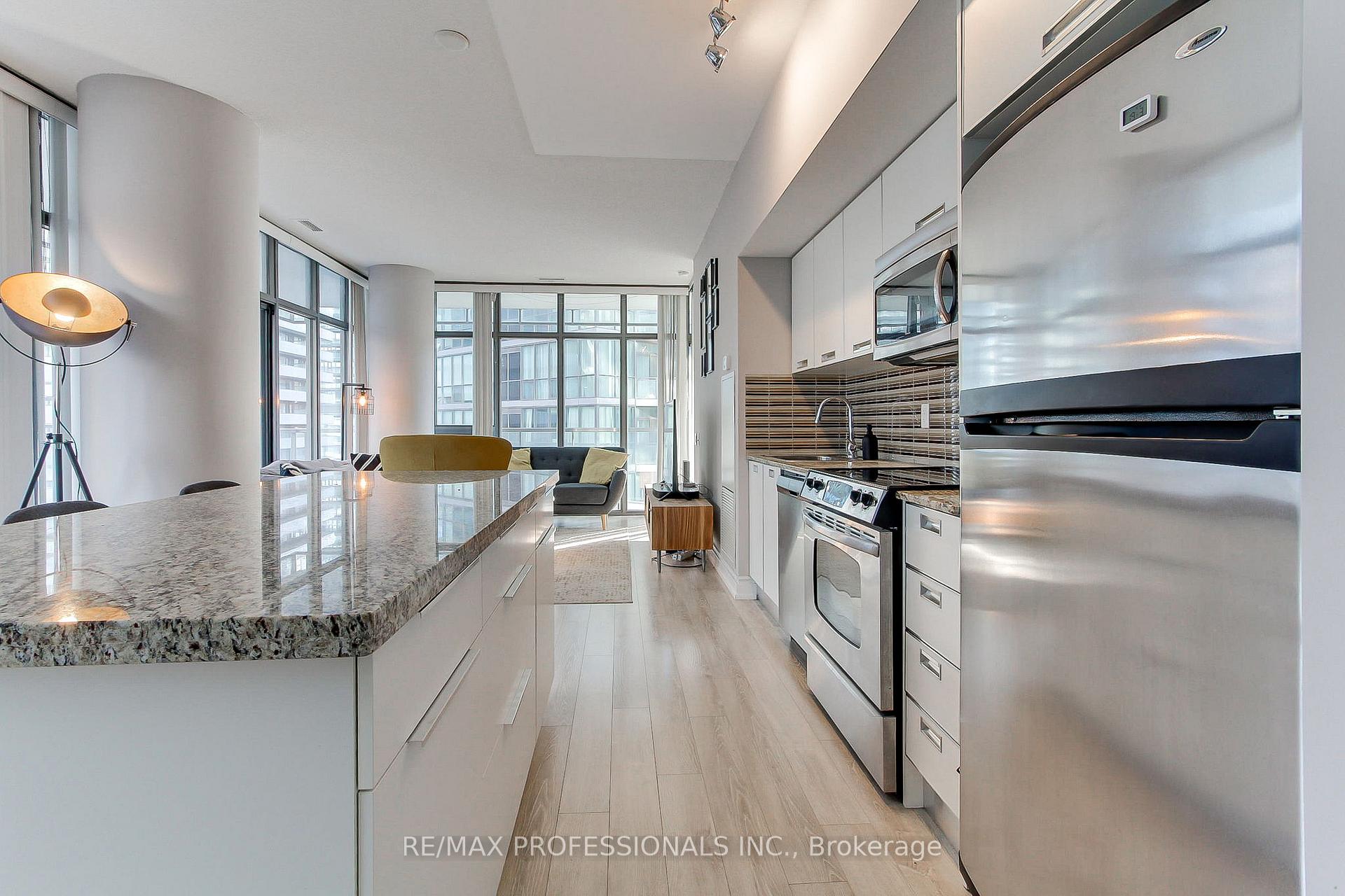 Photo 13 of Unit 710, 33 Charles Street E, Toronto, Church-Yonge Corridor — HOMEH