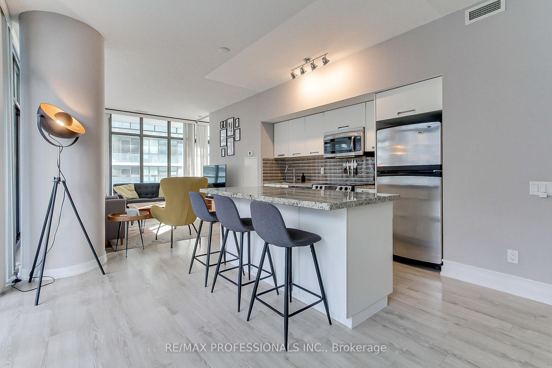Photo 16 of Unit 710, 33 Charles Street E, Toronto, Church-Yonge Corridor — HOMEH