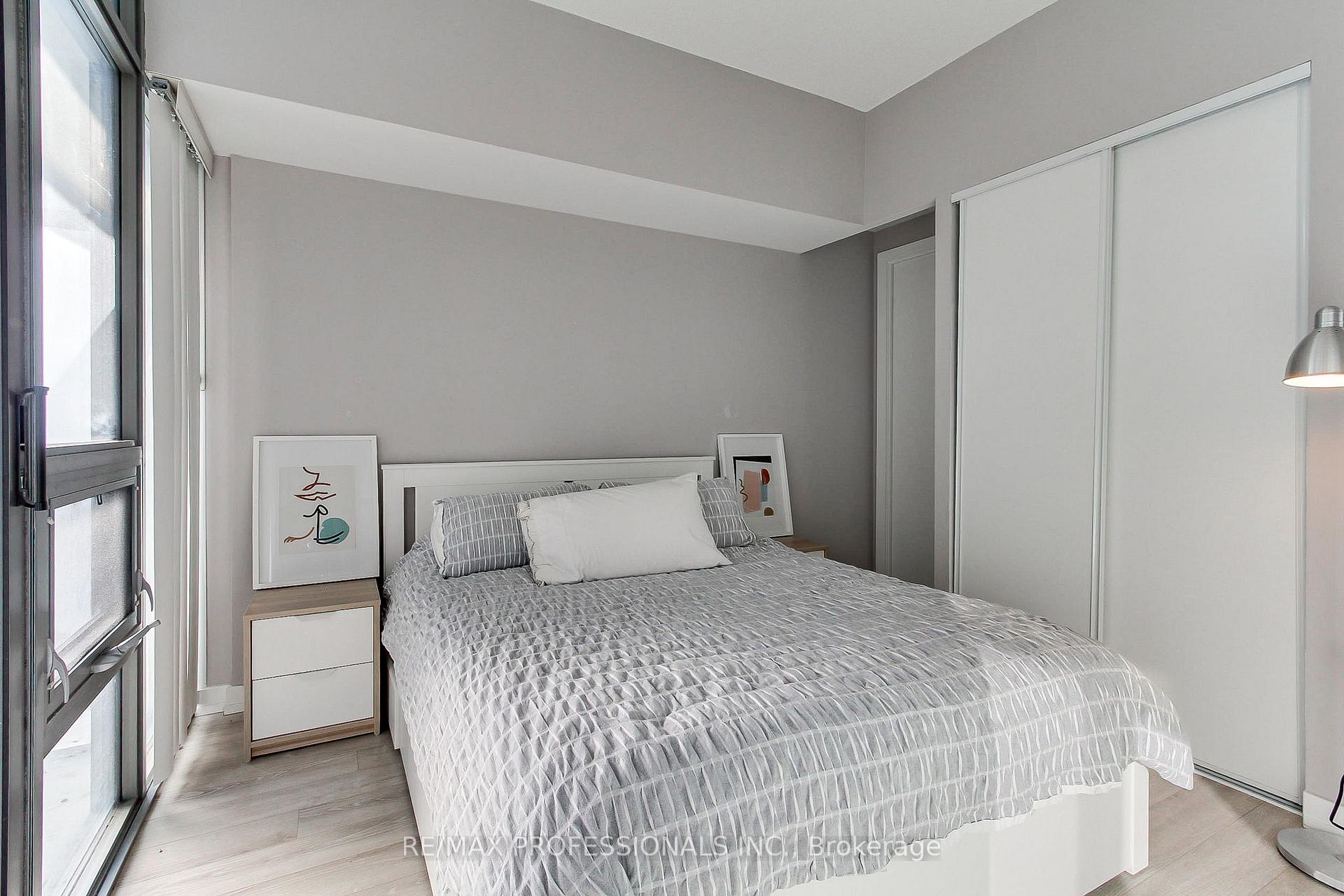 Photo 21 of Unit 710, 33 Charles Street E, Toronto, Church-Yonge Corridor — HOMEH