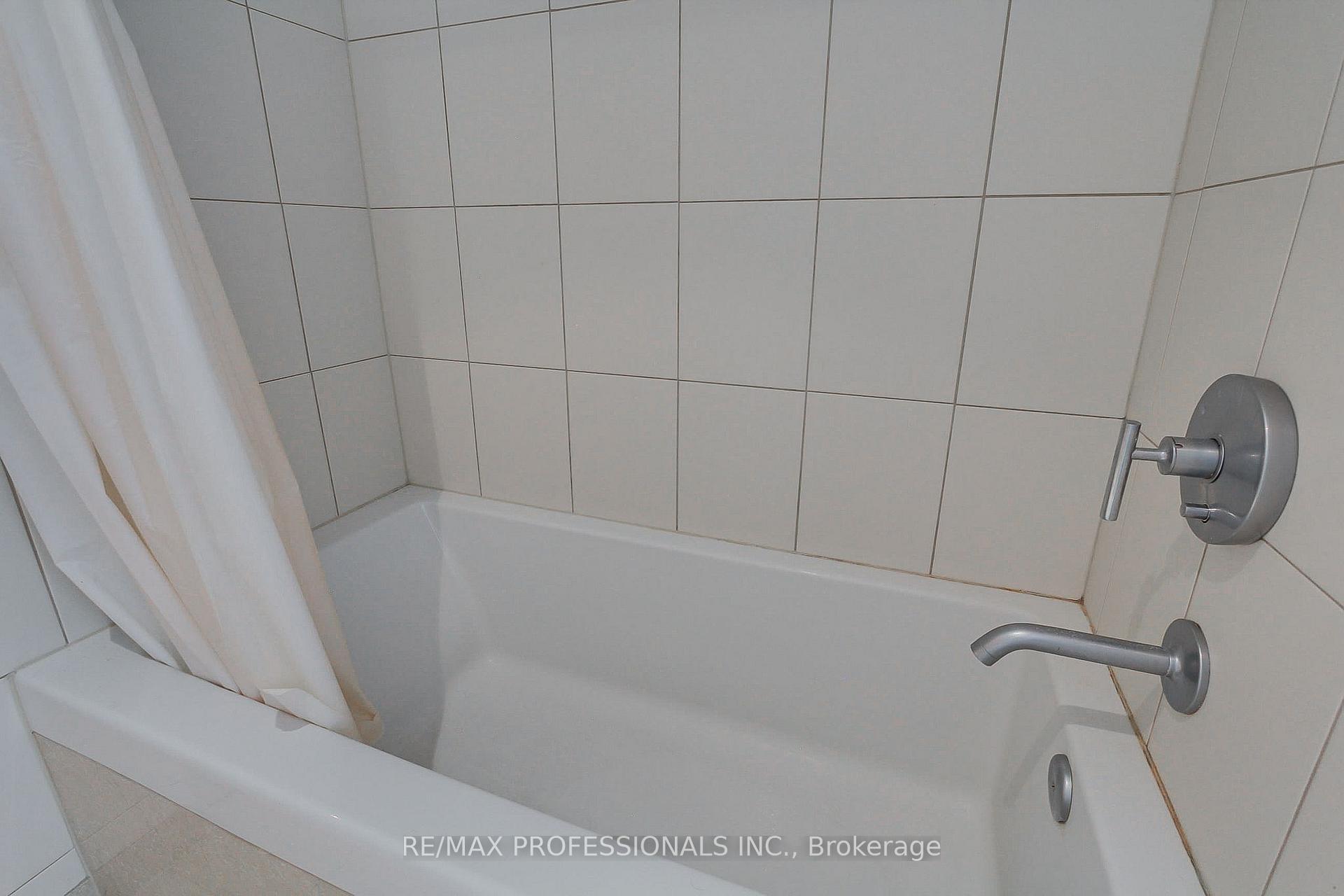 Photo 25 of Unit 710, 33 Charles Street E, Toronto, Church-Yonge Corridor — HOMEH
