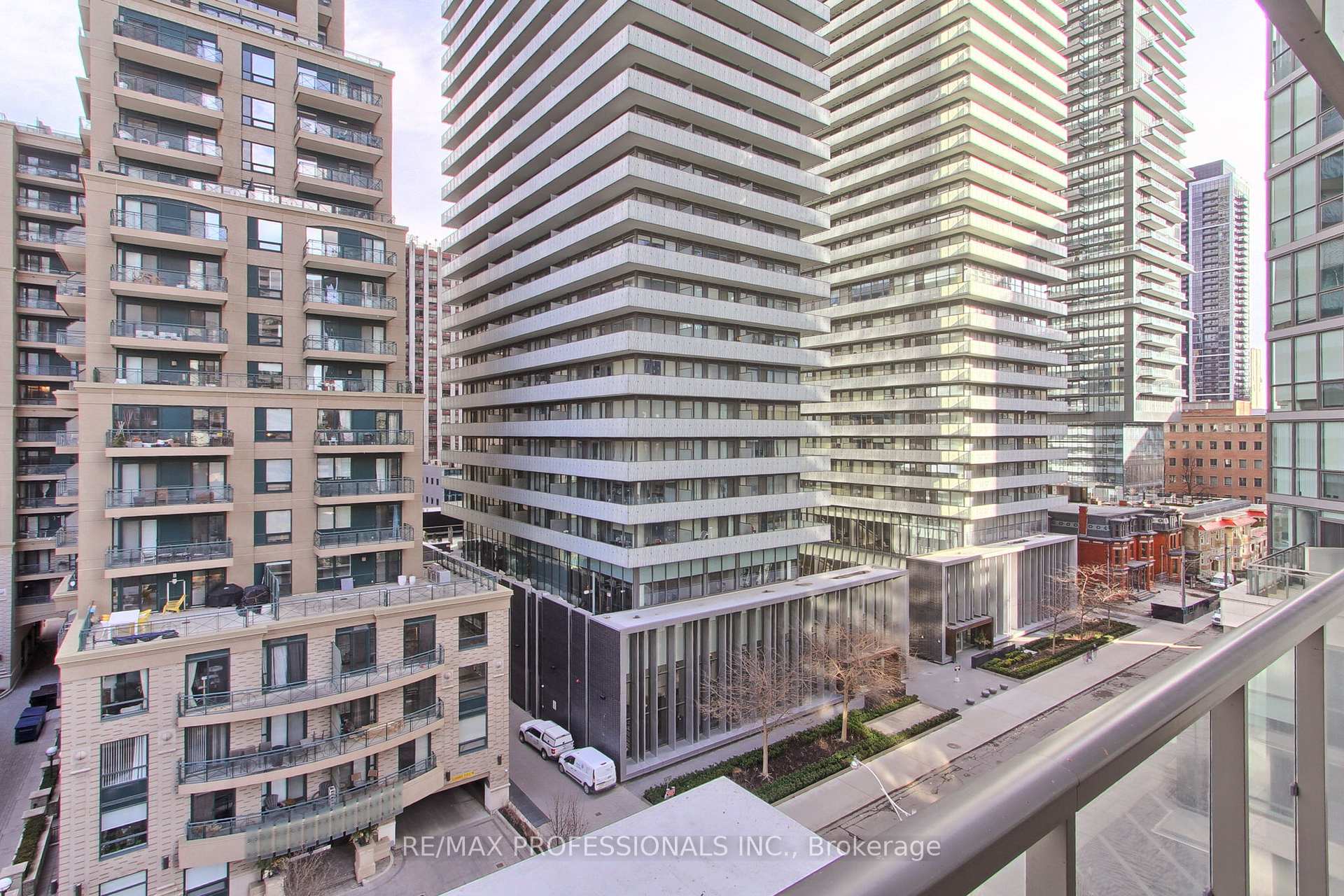 Photo 32 of Unit 710, 33 Charles Street E, Toronto, Church-Yonge Corridor — HOMEH