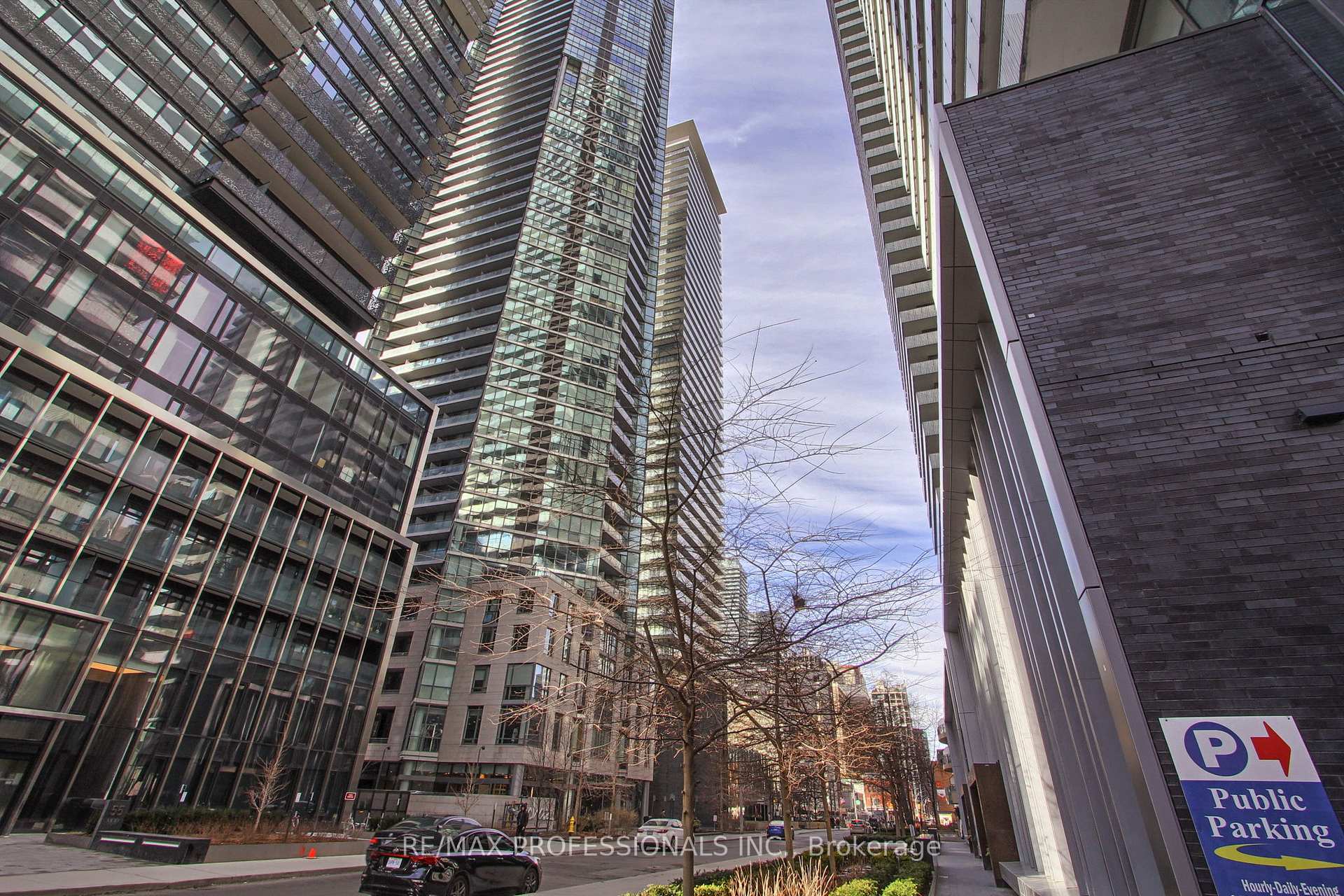 Photo 33 of Unit 710, 33 Charles Street E, Toronto, Church-Yonge Corridor — HOMEH