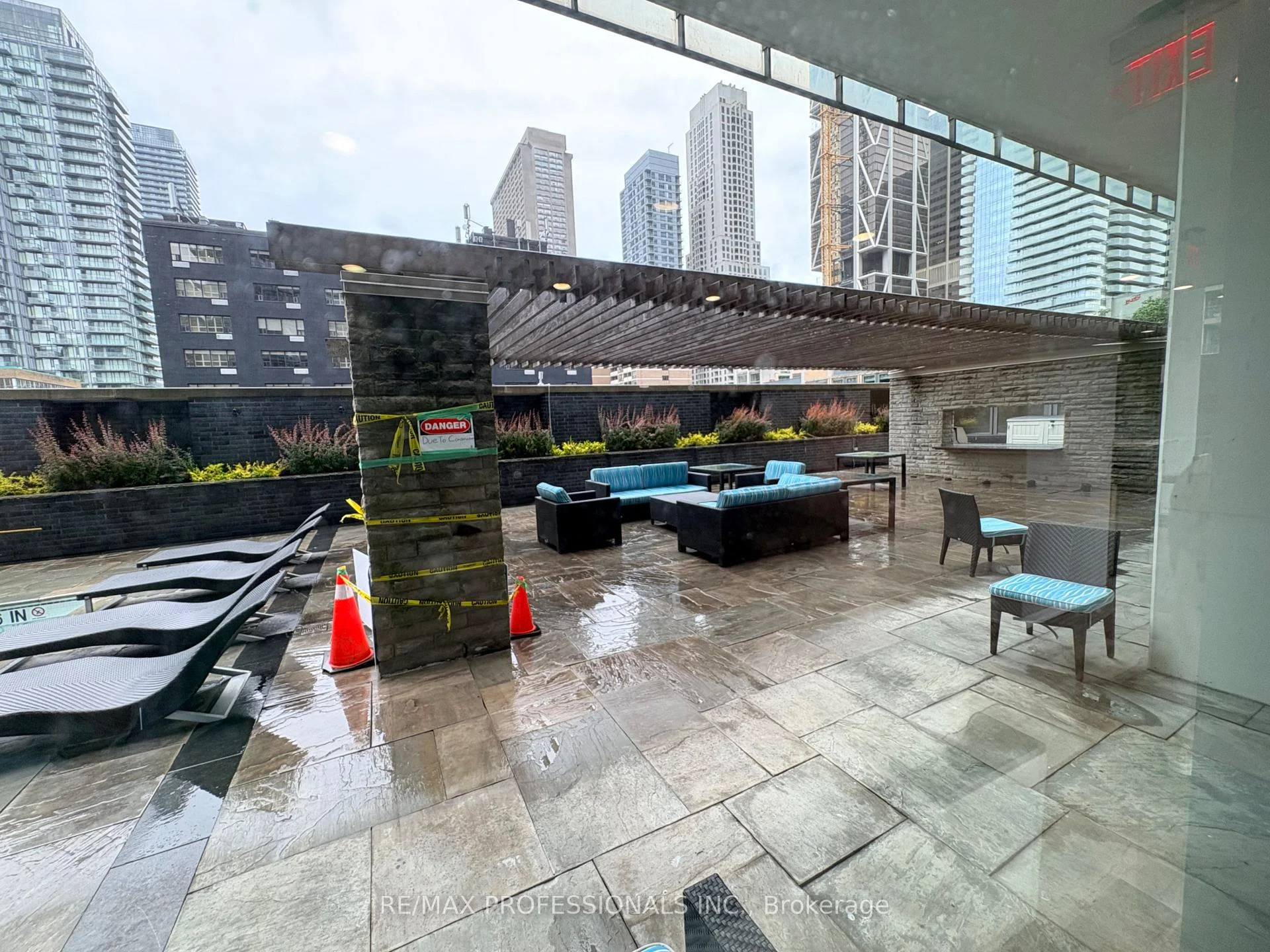 Photo 37 of Unit 710, 33 Charles Street E, Toronto, Church-Yonge Corridor — HOMEH