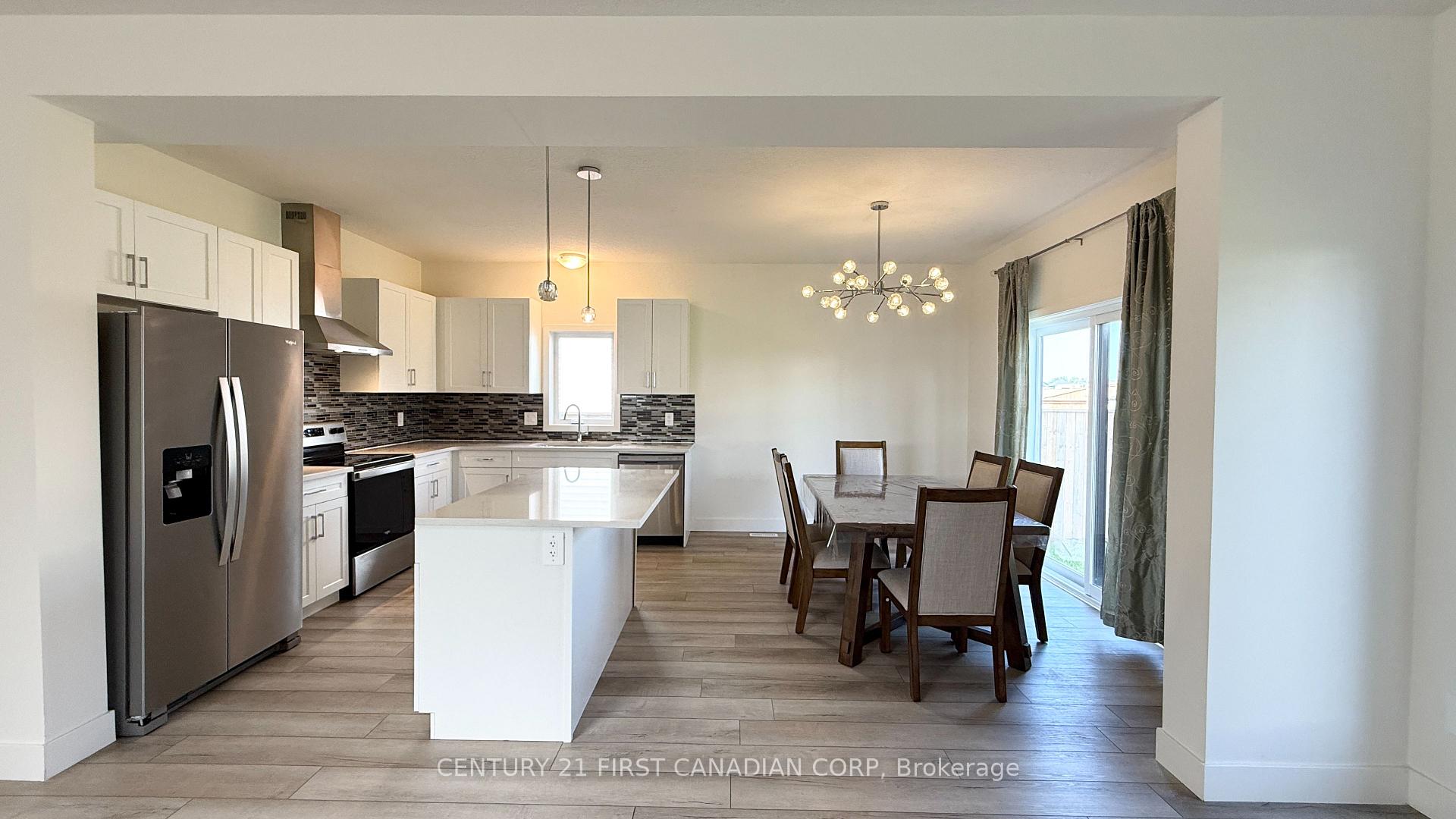 Photo 7 of 1422 Twilite Boulevard, London, North S — HOMEH