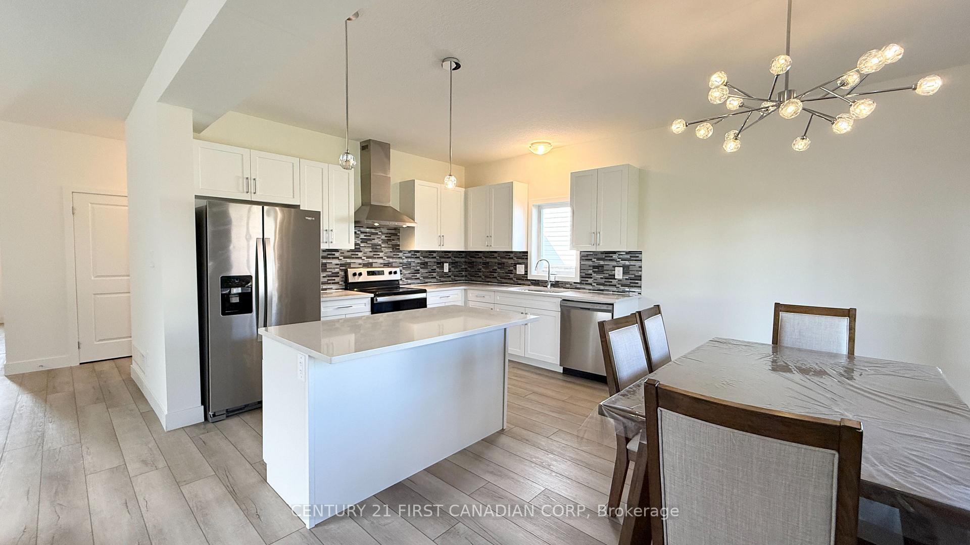 Photo 8 of 1422 Twilite Boulevard, London, North S — HOMEH