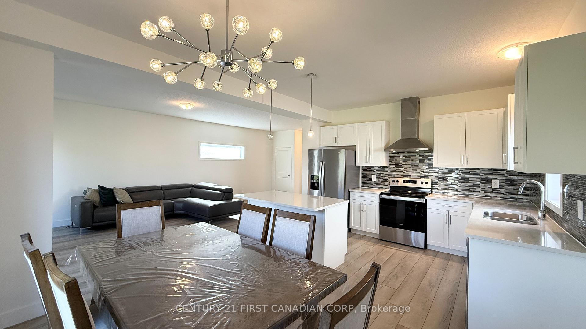 Photo 10 of 1422 Twilite Boulevard, London, North S — HOMEH