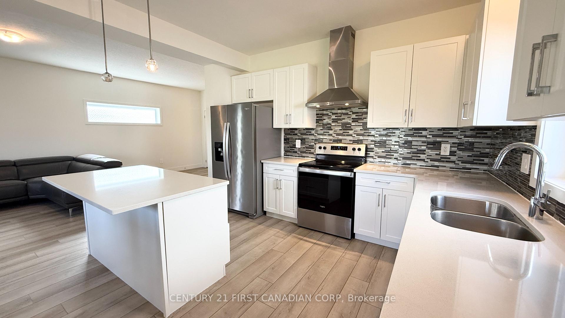 Photo 12 of 1422 Twilite Boulevard, London, North S — HOMEH