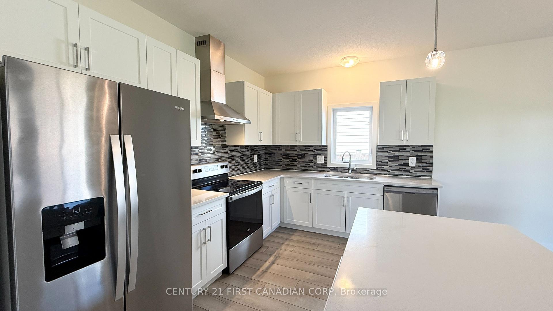 Photo 13 of 1422 Twilite Boulevard, London, North S — HOMEH