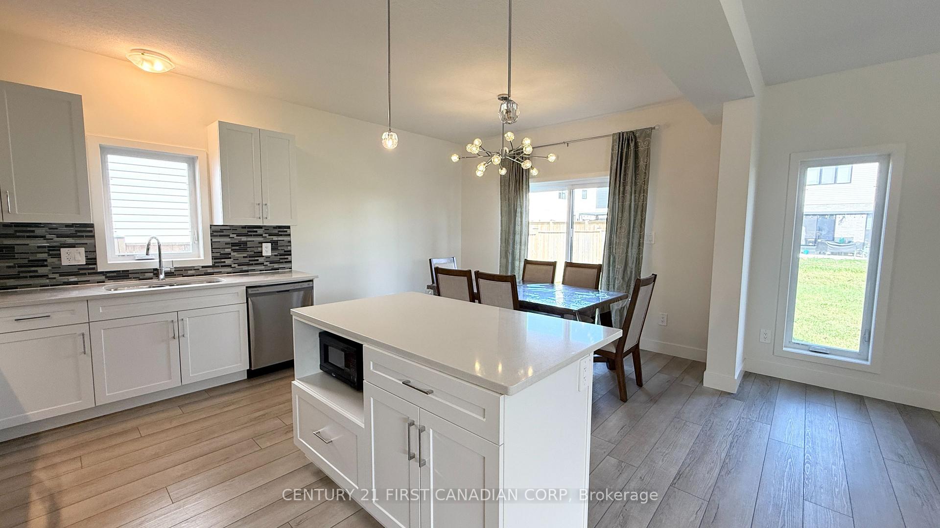 Photo 14 of 1422 Twilite Boulevard, London, North S — HOMEH