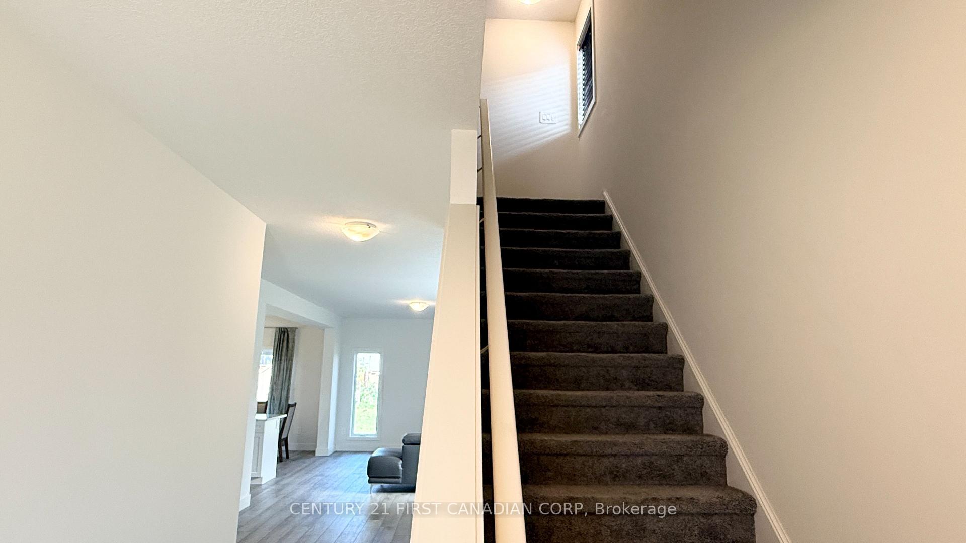 Photo 17 of 1422 Twilite Boulevard, London, North S — HOMEH