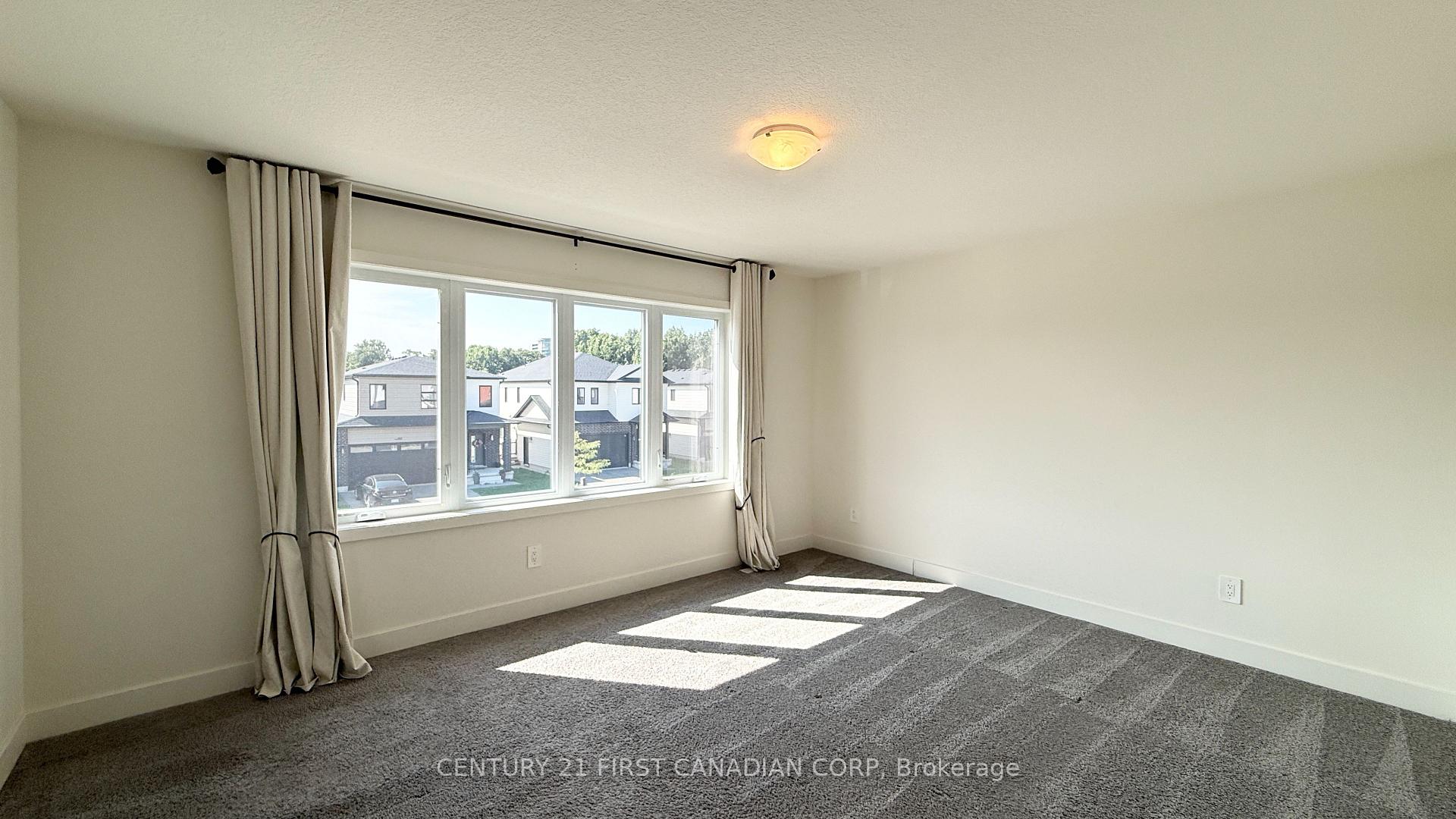 Photo 19 of 1422 Twilite Boulevard, London, North S — HOMEH
