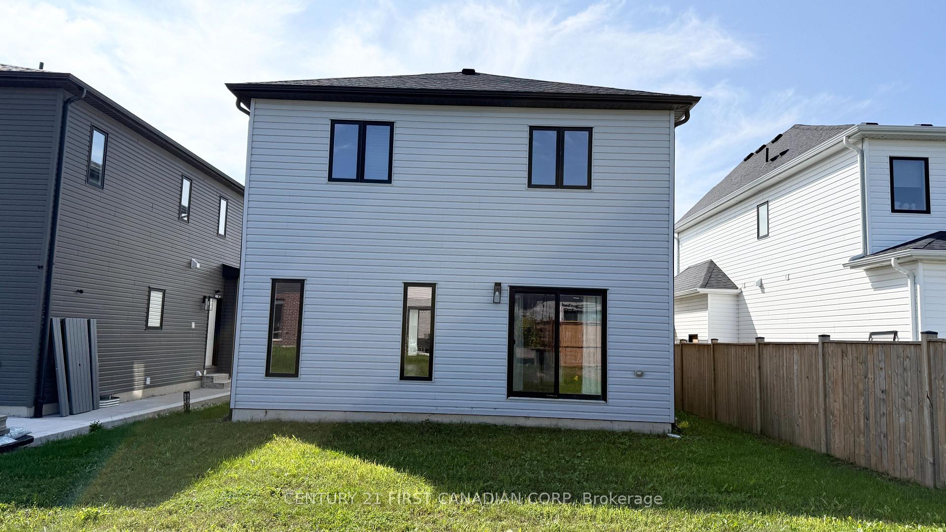 Photo 37 of 1422 Twilite Boulevard, London, North S — HOMEH
