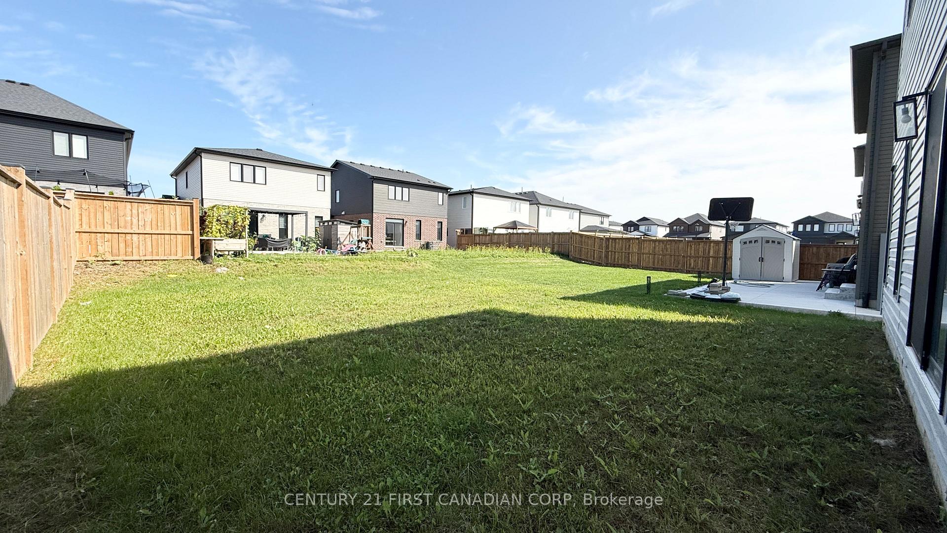 Photo 40 of 1422 Twilite Boulevard, London, North S — HOMEH