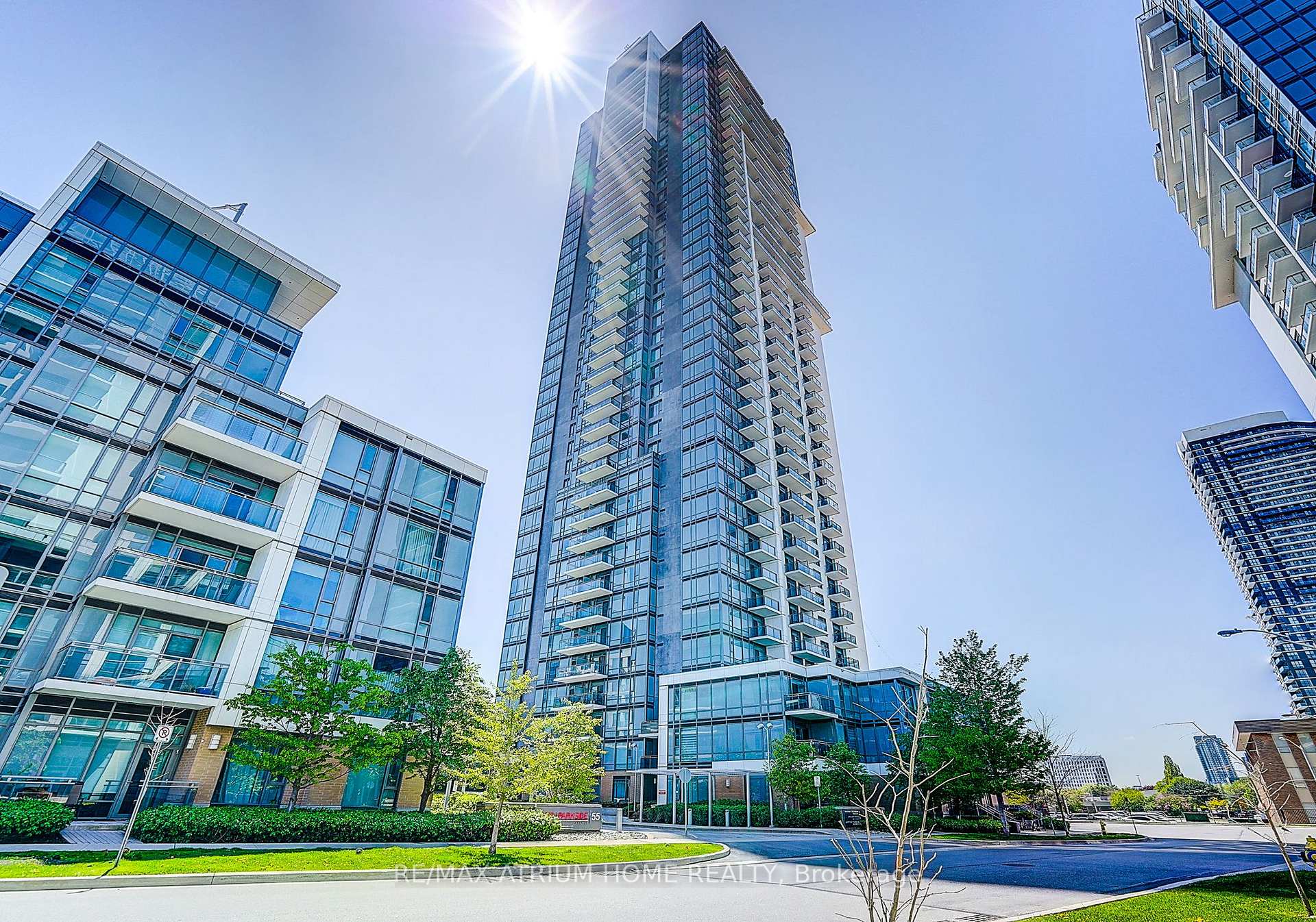 Photo 2 of Unit 810, 55 Ann O'reilly Road, North York, Henry Farm — HOMEH
