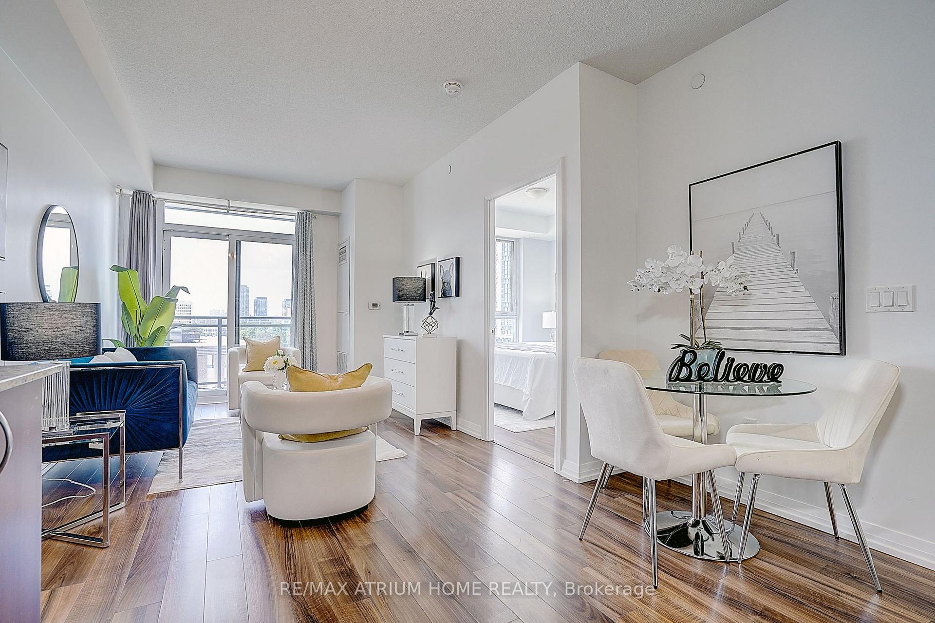 Photo 3 of Unit 810, 55 Ann O'reilly Road, North York, Henry Farm — HOMEH