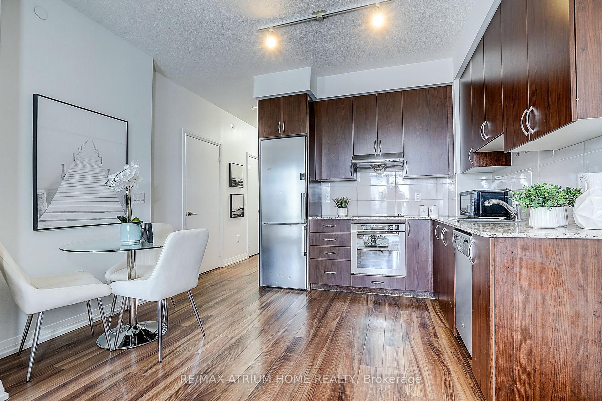 Photo 5 of Unit 810, 55 Ann O'reilly Road, North York, Henry Farm — HOMEH