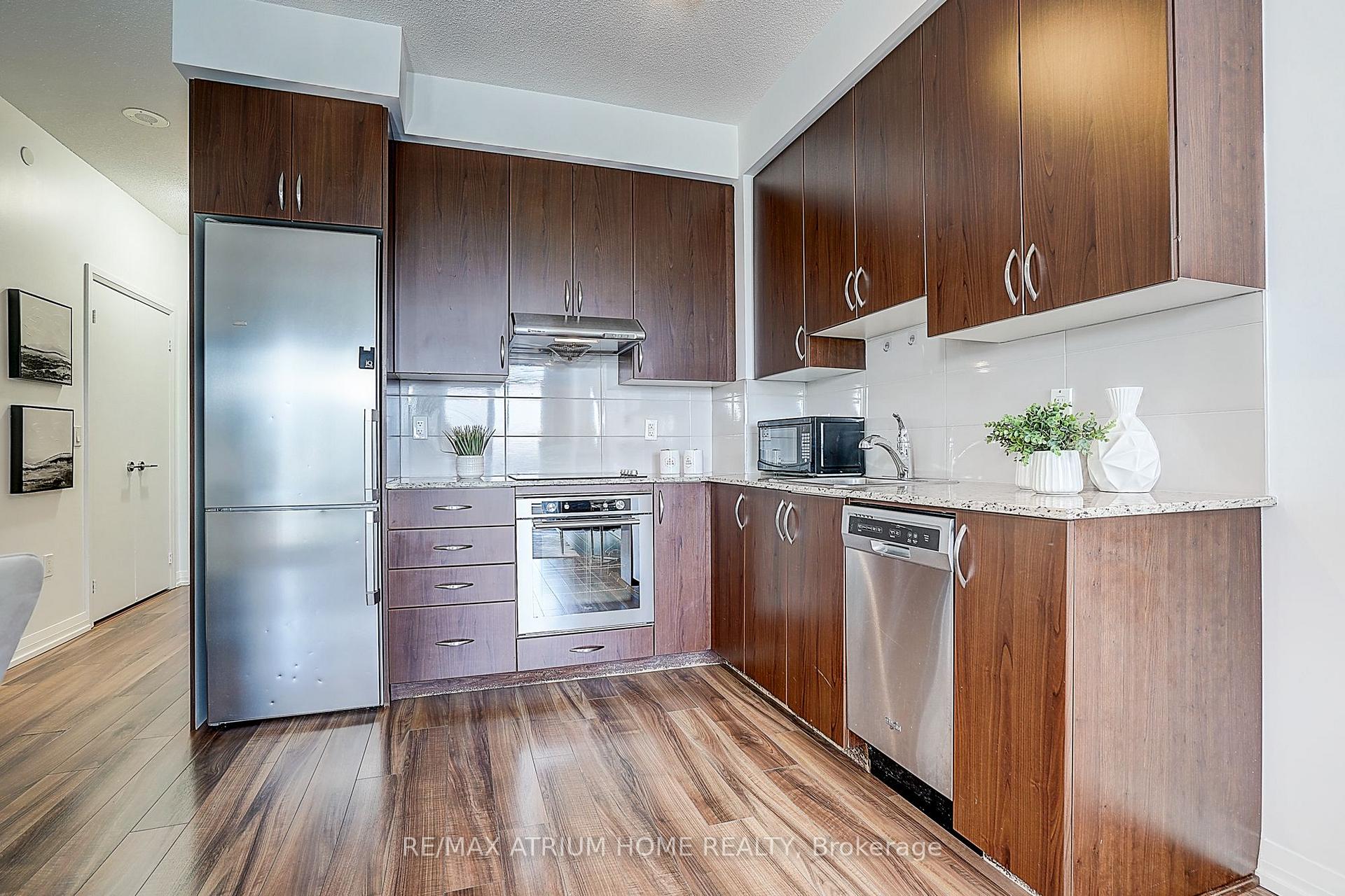 Photo 8 of Unit 810, 55 Ann O'reilly Road, North York, Henry Farm — HOMEH