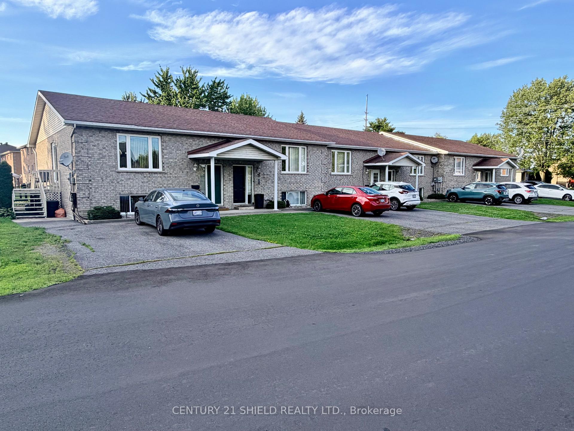 Photo of 19 Simcoe Street