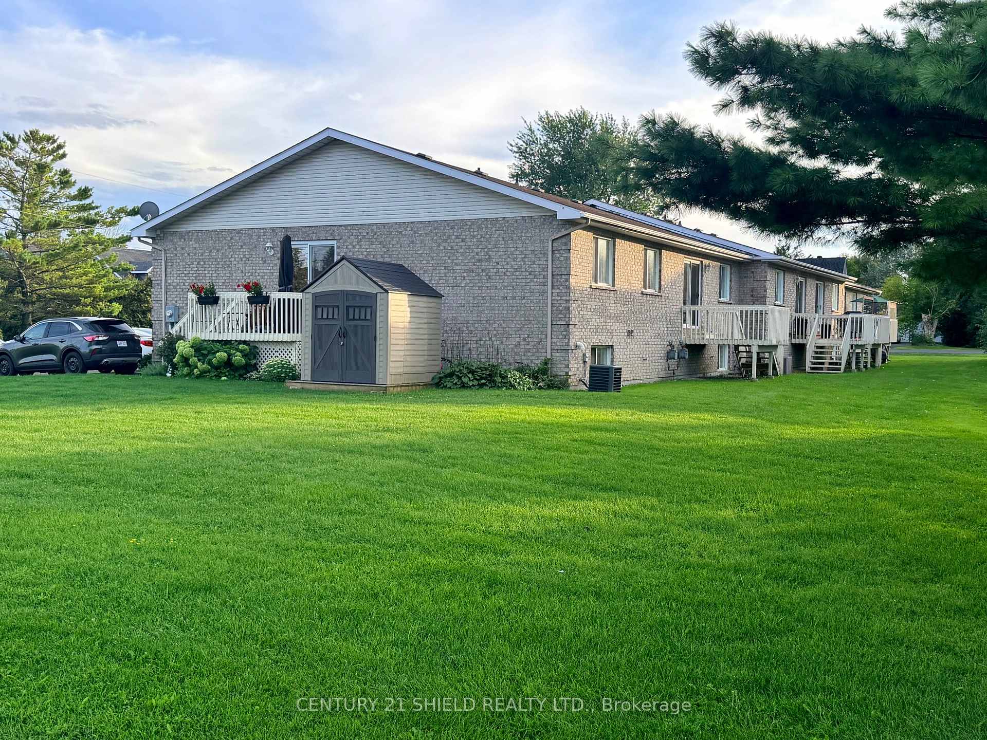 Photo 25 of 19 Simcoe Street, South Stormont, Long Sault — HOMEH