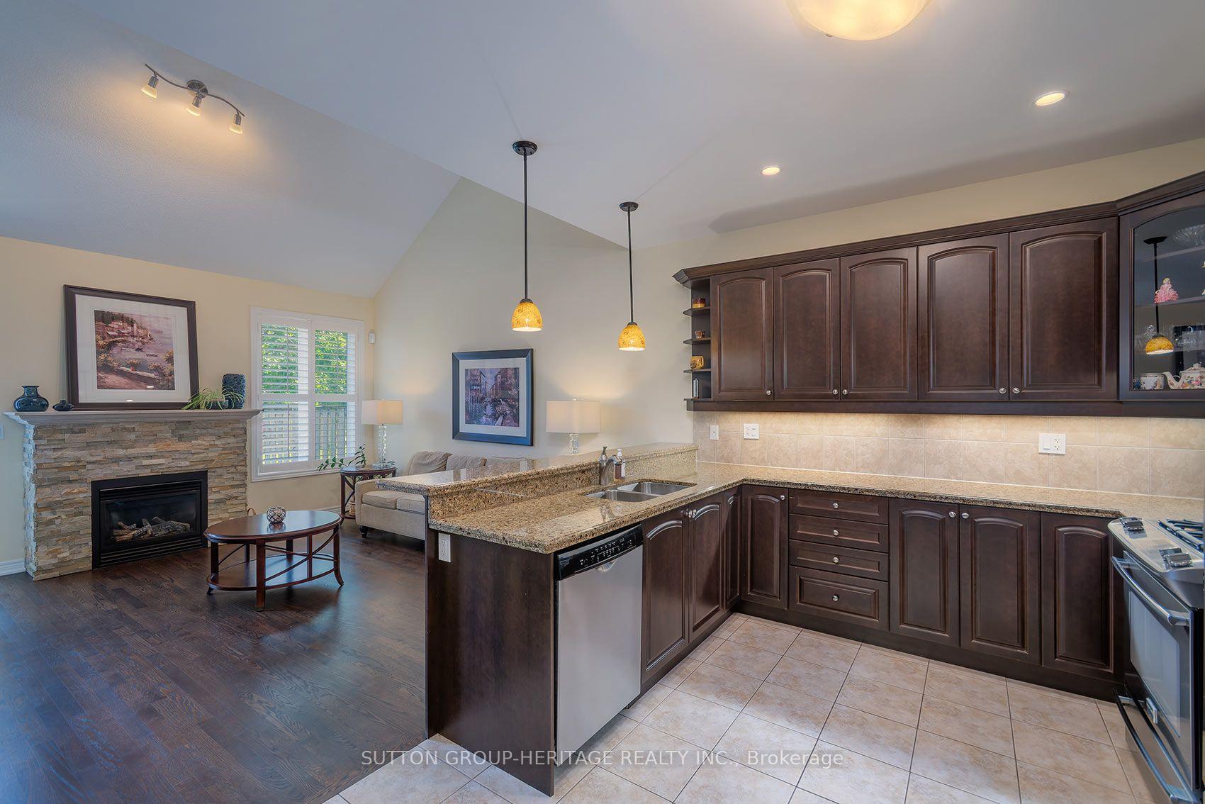 Photo 15 of Unit 160, 2120 Itabashi Way, Burlington, Tansley — HOMEH