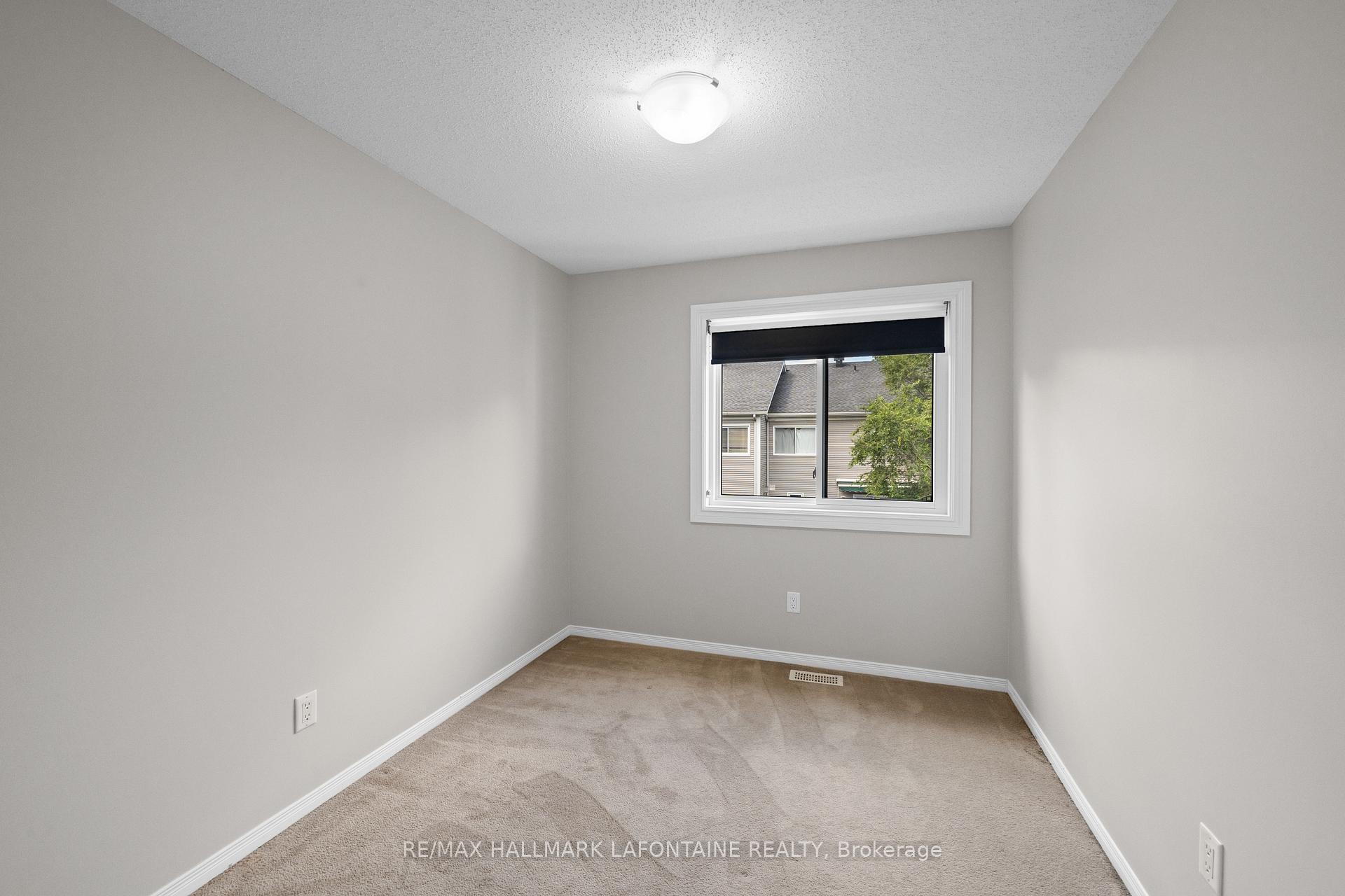 Photo 32 of 556 Burleigh Private, Ottawa, Cyrville — HOMEH