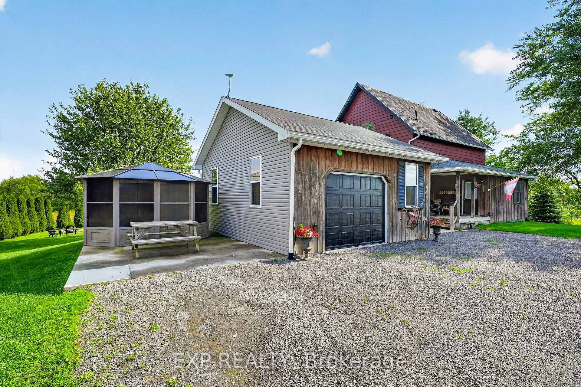 Photo 35 of 4297 County Rd 12, South Stormont, South Stormont (Osnabruck) Twp — HOMEH