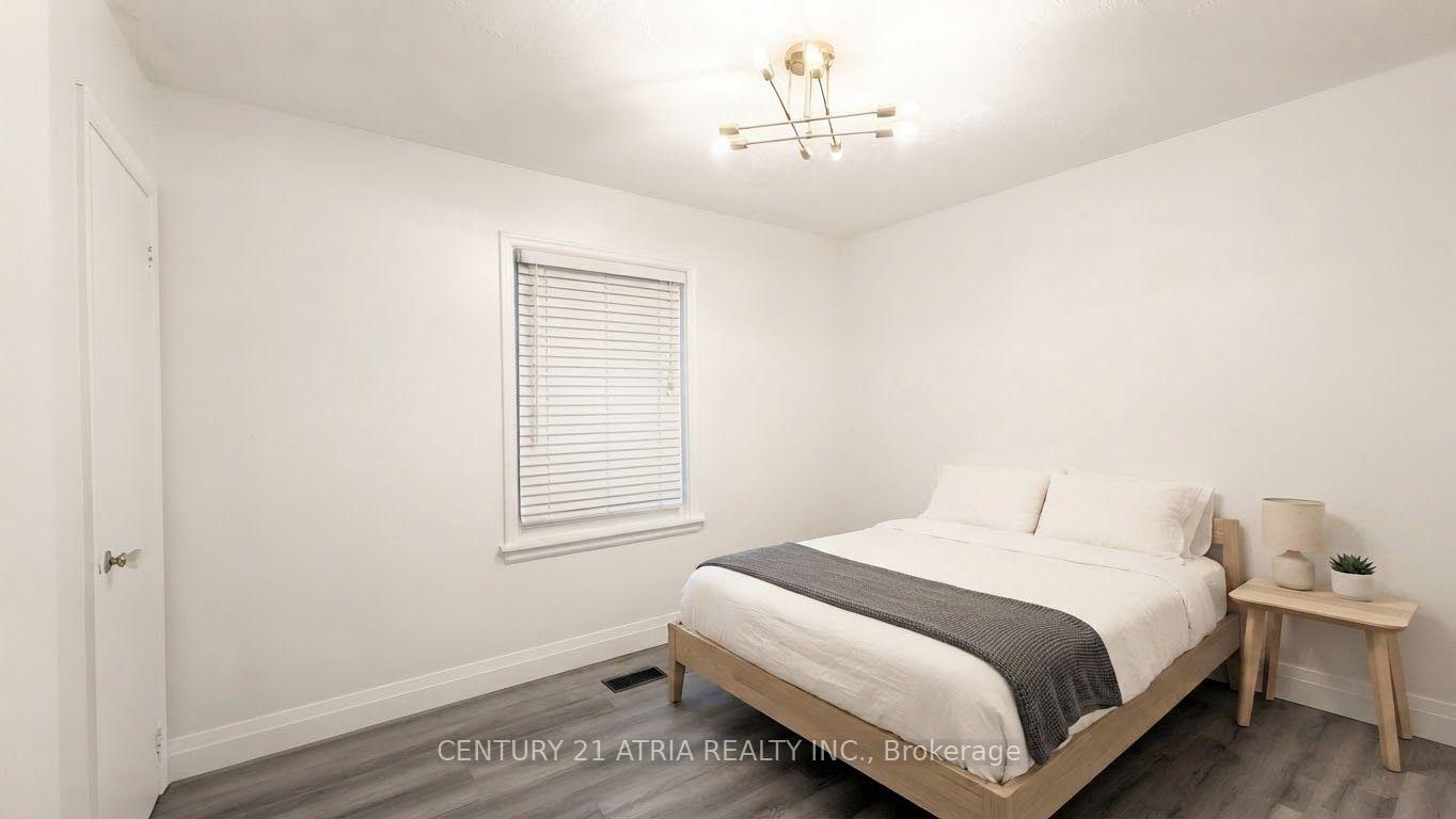 Photo 5 of 79 Ellington Drive, Scarborough, Wexford-Maryvale — HOMEH