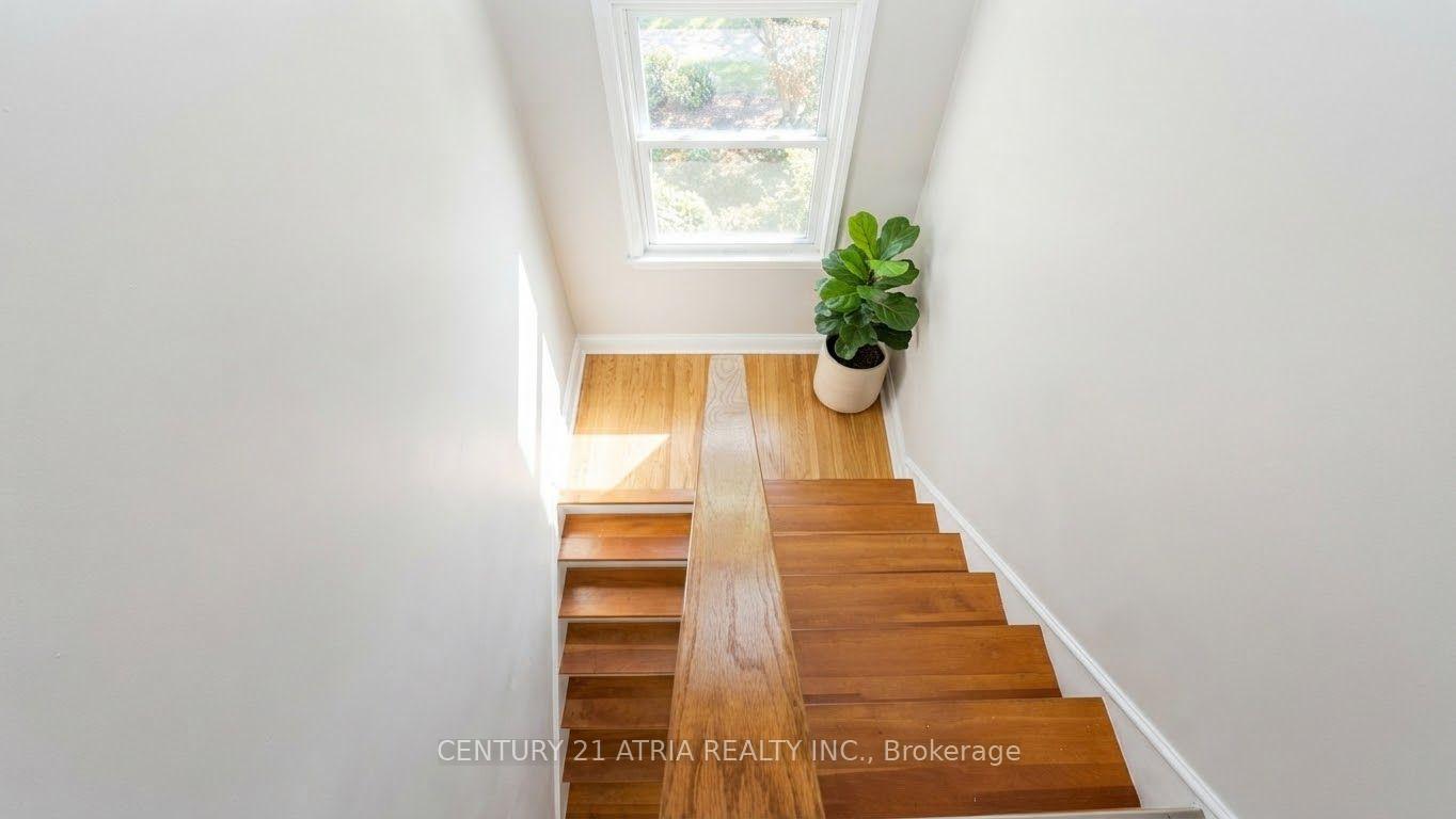 Photo 7 of 79 Ellington Drive, Scarborough, Wexford-Maryvale — HOMEH