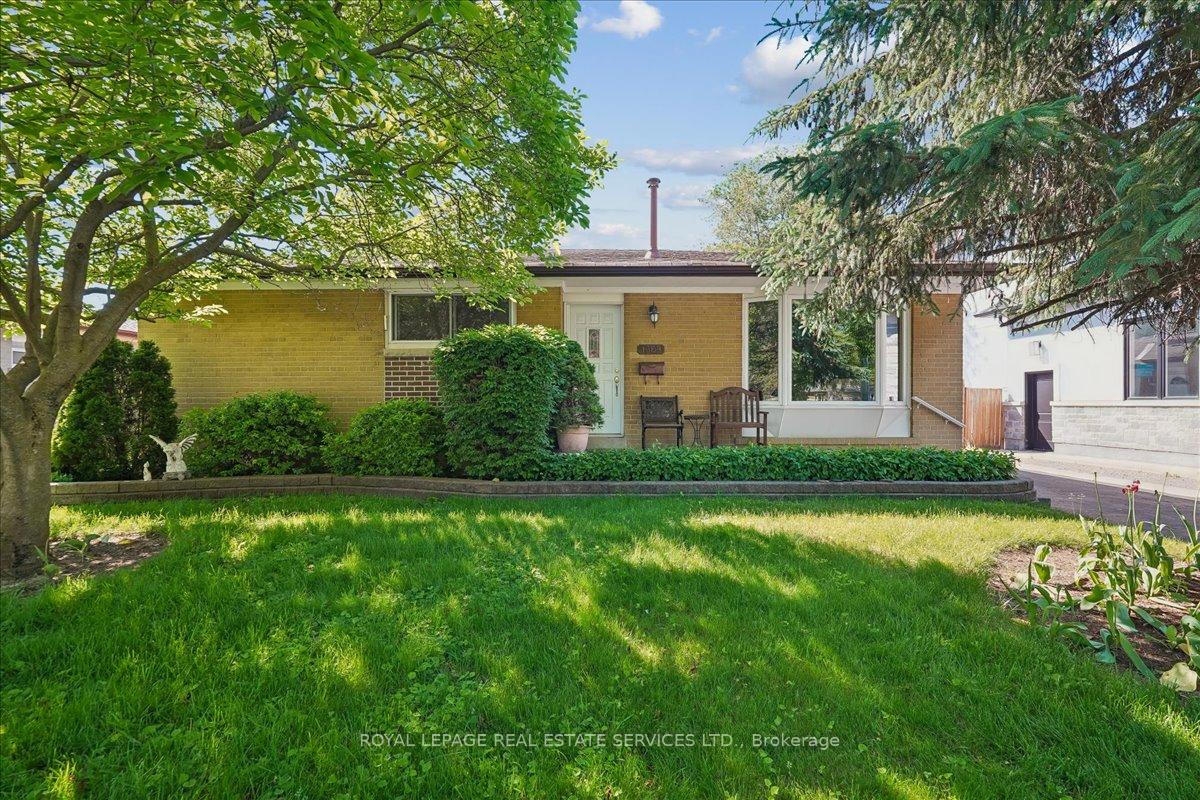 Photo 1 of 1309 Warwick Avenue, Oakville, West — HOMEH