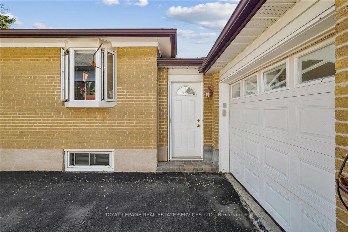 Photo 6 of 1309 Warwick Avenue, Oakville, West — HOMEH