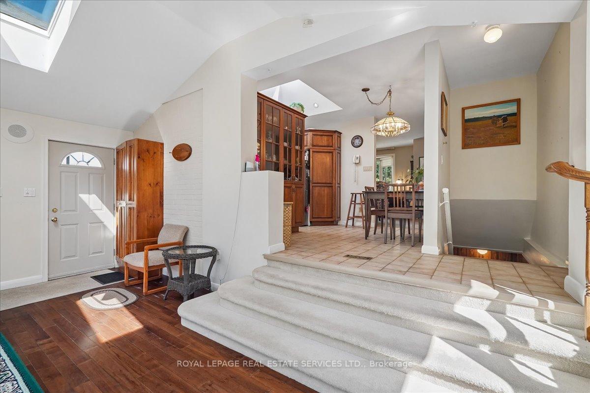 Photo 17 of 1309 Warwick Avenue, Oakville, West — HOMEH
