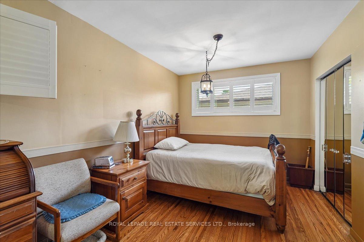 Photo 21 of 1309 Warwick Avenue, Oakville, West — HOMEH