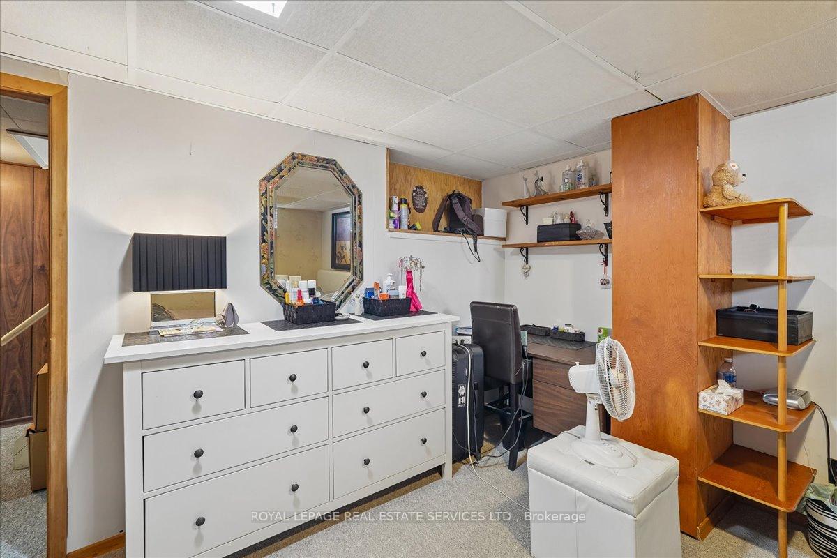 Photo 31 of 1309 Warwick Avenue, Oakville, West — HOMEH
